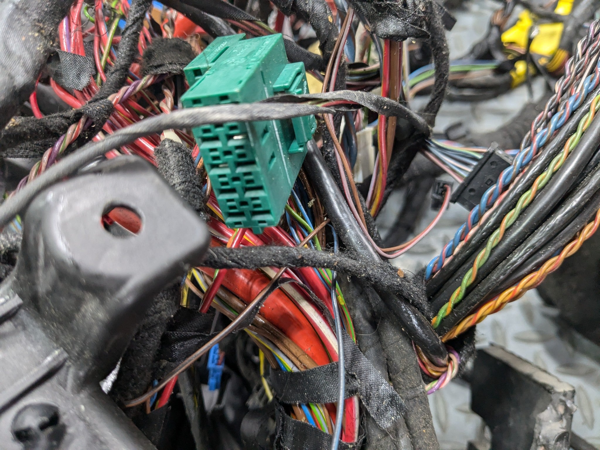 2014 - 2016 BMW 528I OEM INTERIOR BODY WIRE HARNESS CABLE AND CONNECTOR