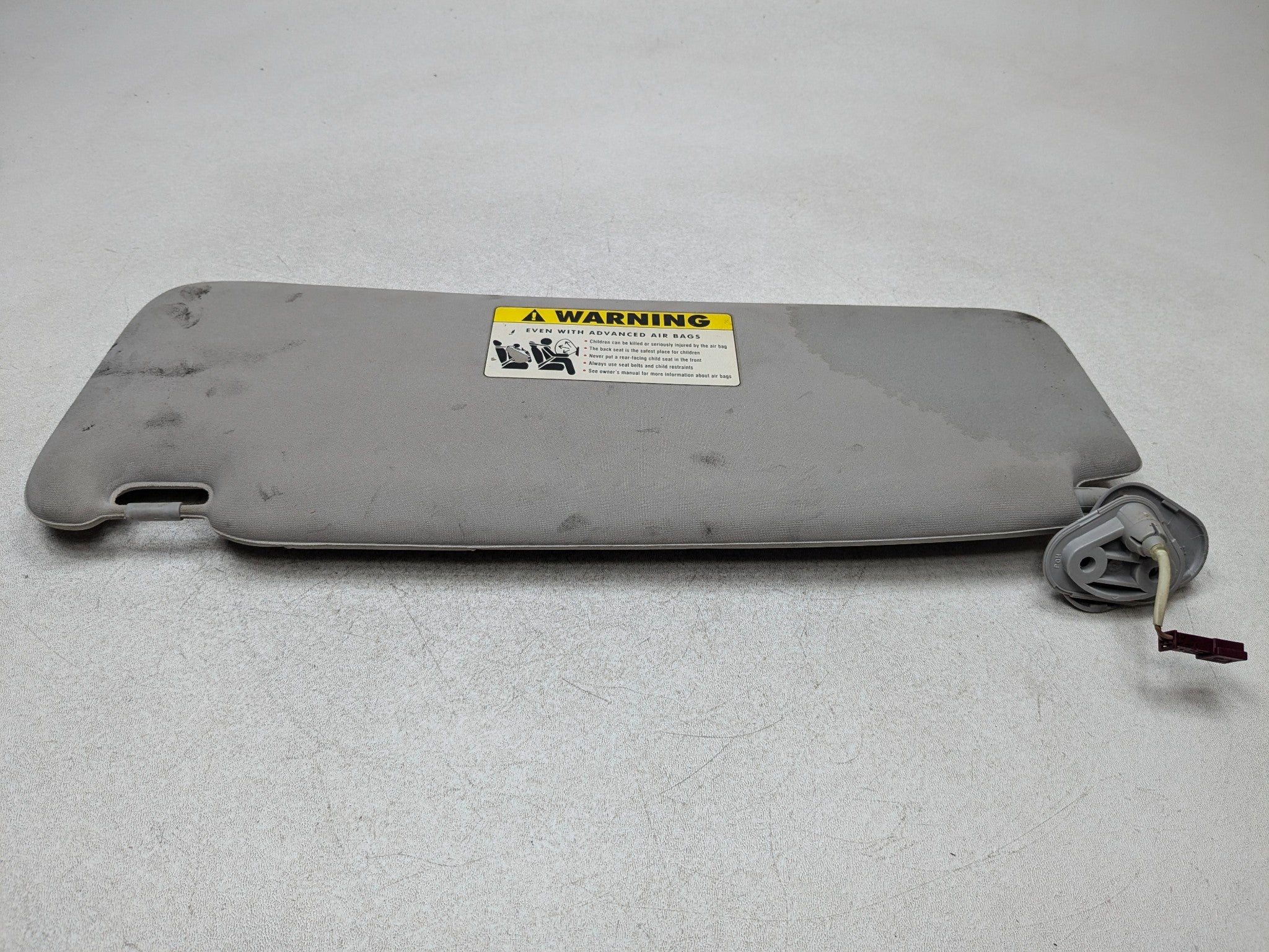 06 - 08 BMW 750I OEM SUN VISOR INTERIOR UPPER ROOF FRONT RIGHT PASSENGER SIDE