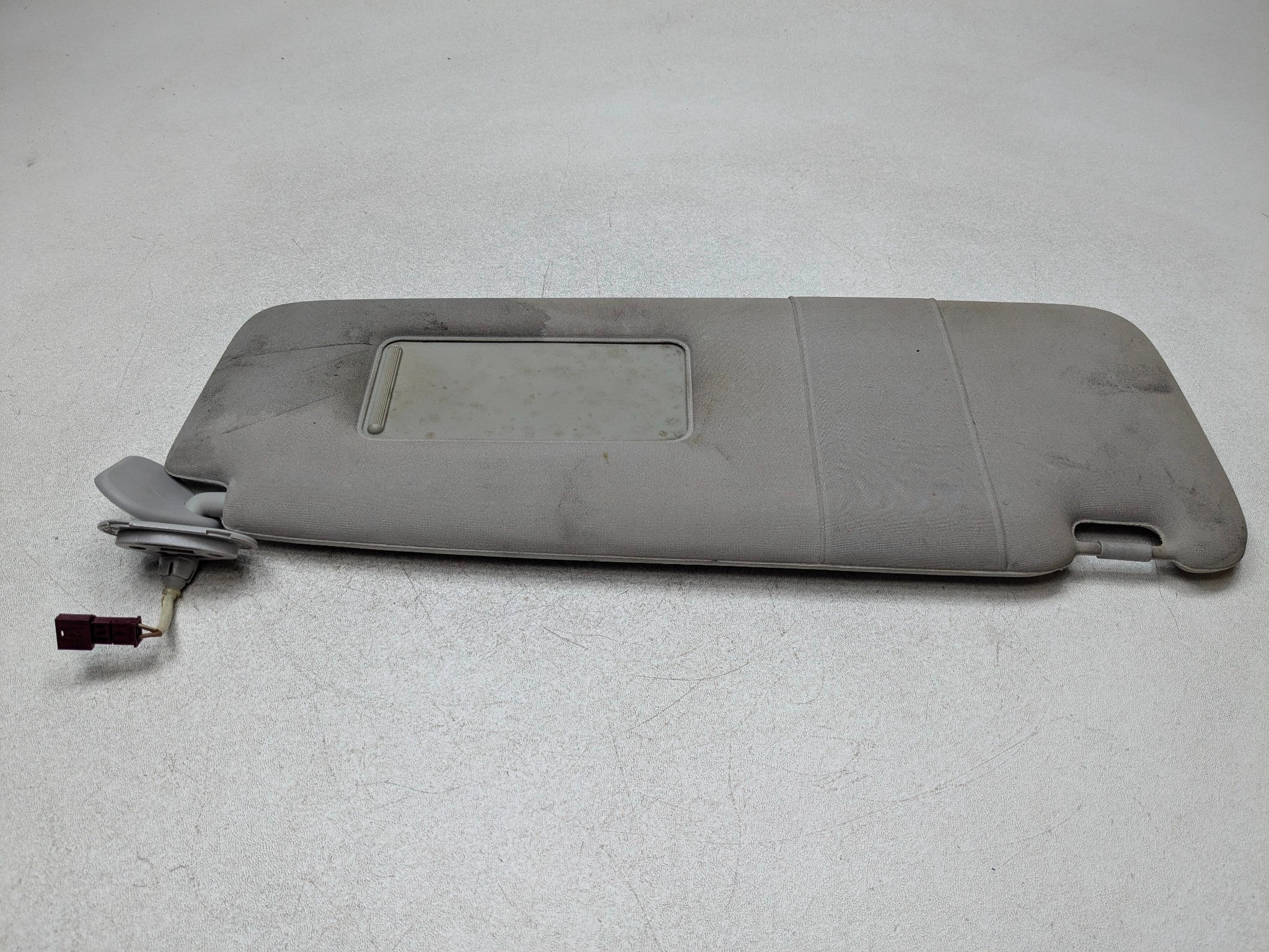 06 - 08 BMW 750I OEM SUN VISOR INTERIOR UPPER ROOF FRONT RIGHT PASSENGER SIDE