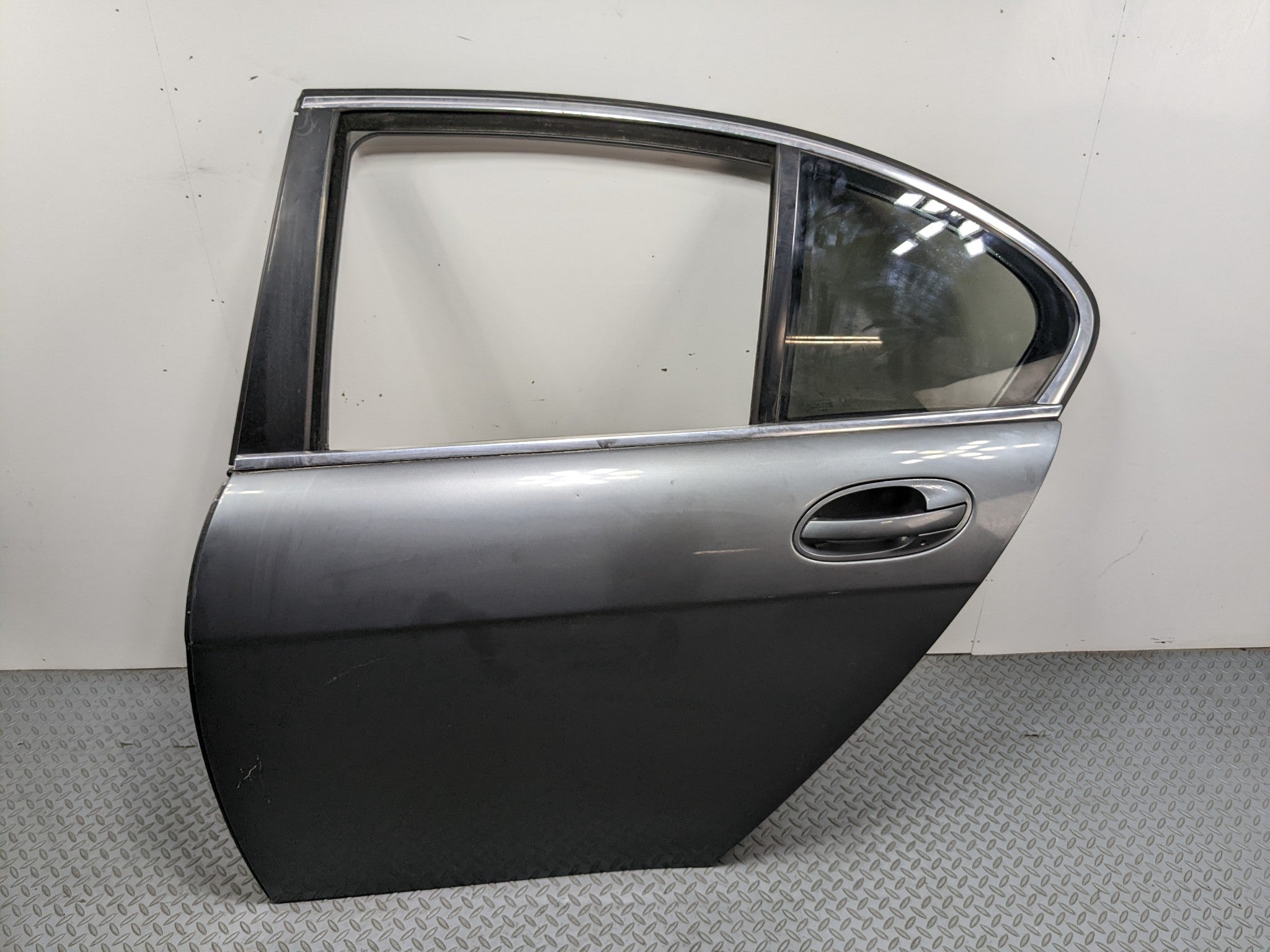 06 - 08 BMW 750I OEM DOOR SHELL PANEL WITH EXTERIOR DOOR HANDLE REAR LEFT SIDE