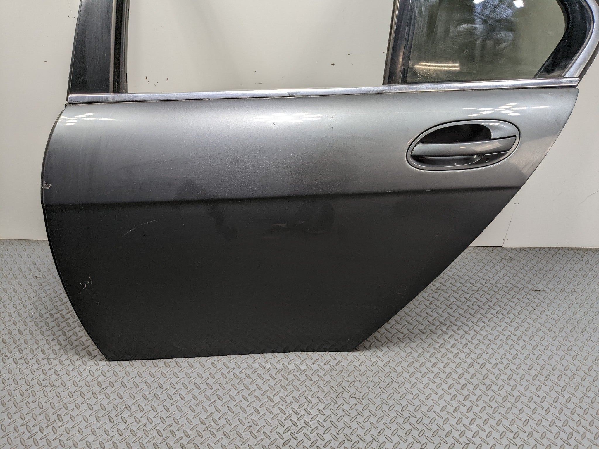 06 - 08 BMW 750I OEM DOOR SHELL PANEL WITH EXTERIOR DOOR HANDLE REAR LEFT SIDE