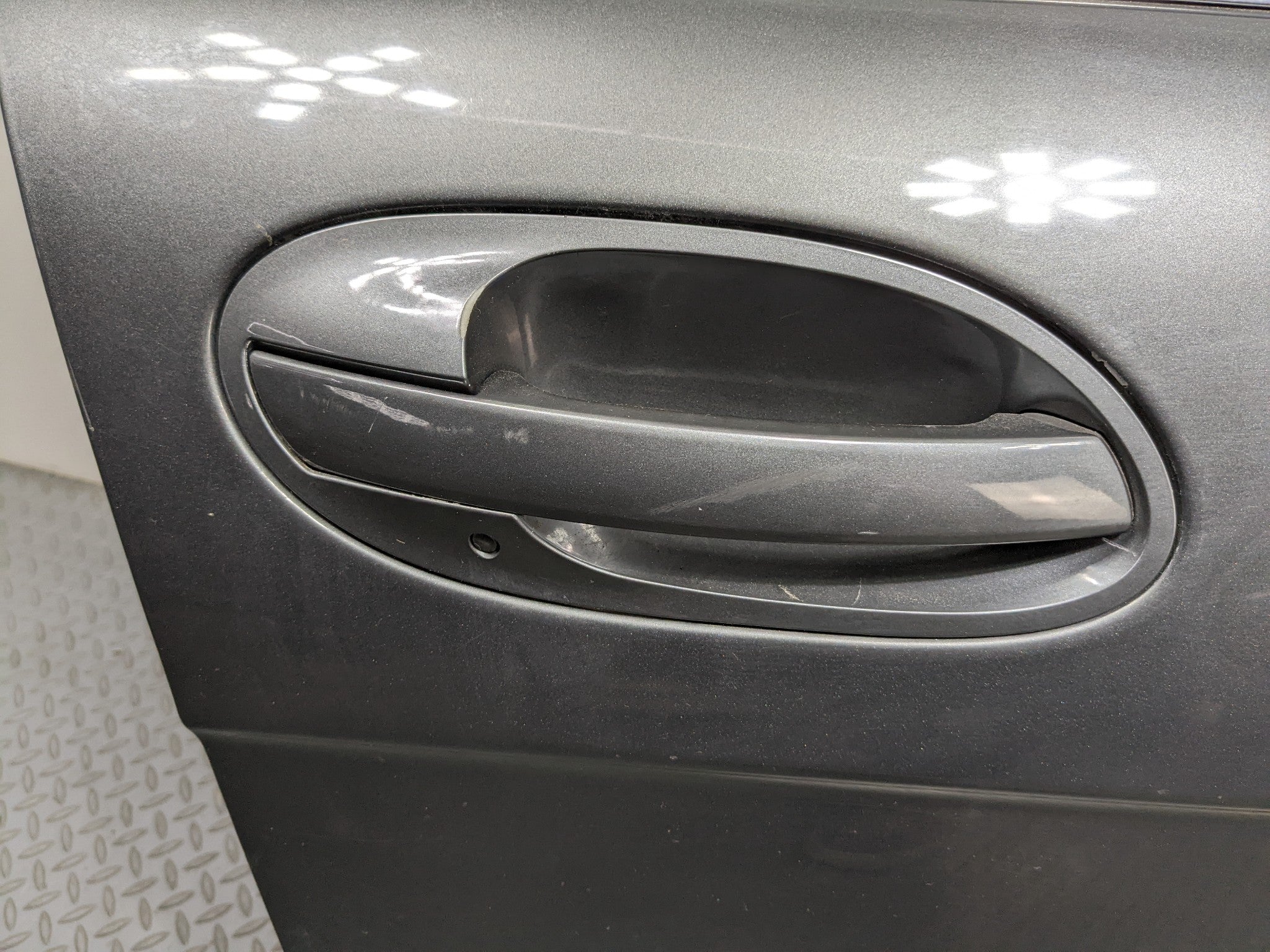 06 - 08 BMW 750I OEM DOOR SHELL PANEL WITH EXTERIOR DOOR HANDLE FRONT RIGHT SIDE