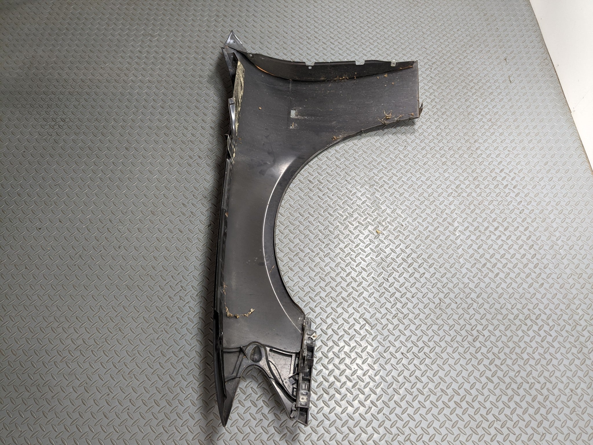 06 - 08 BMW 750I OEM FENDER COVER PANEL TITANIUM GREY METALLIC FRONT RIGHT SIDE