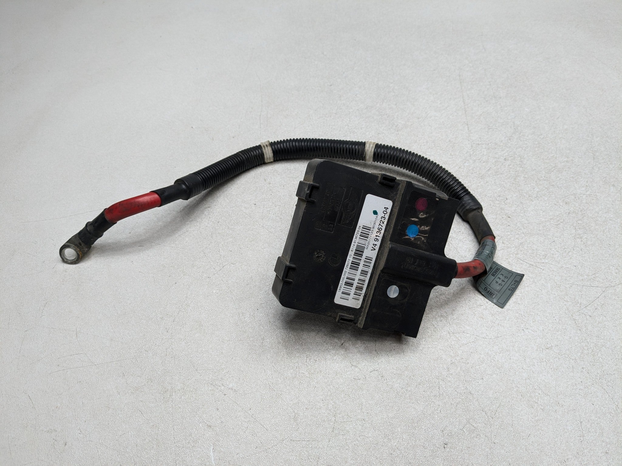 2011 - 2014 MINI COOPER CLUBMAN OEM POSITIVE BATTERY TERMINAL POWER DISTRIBUTION