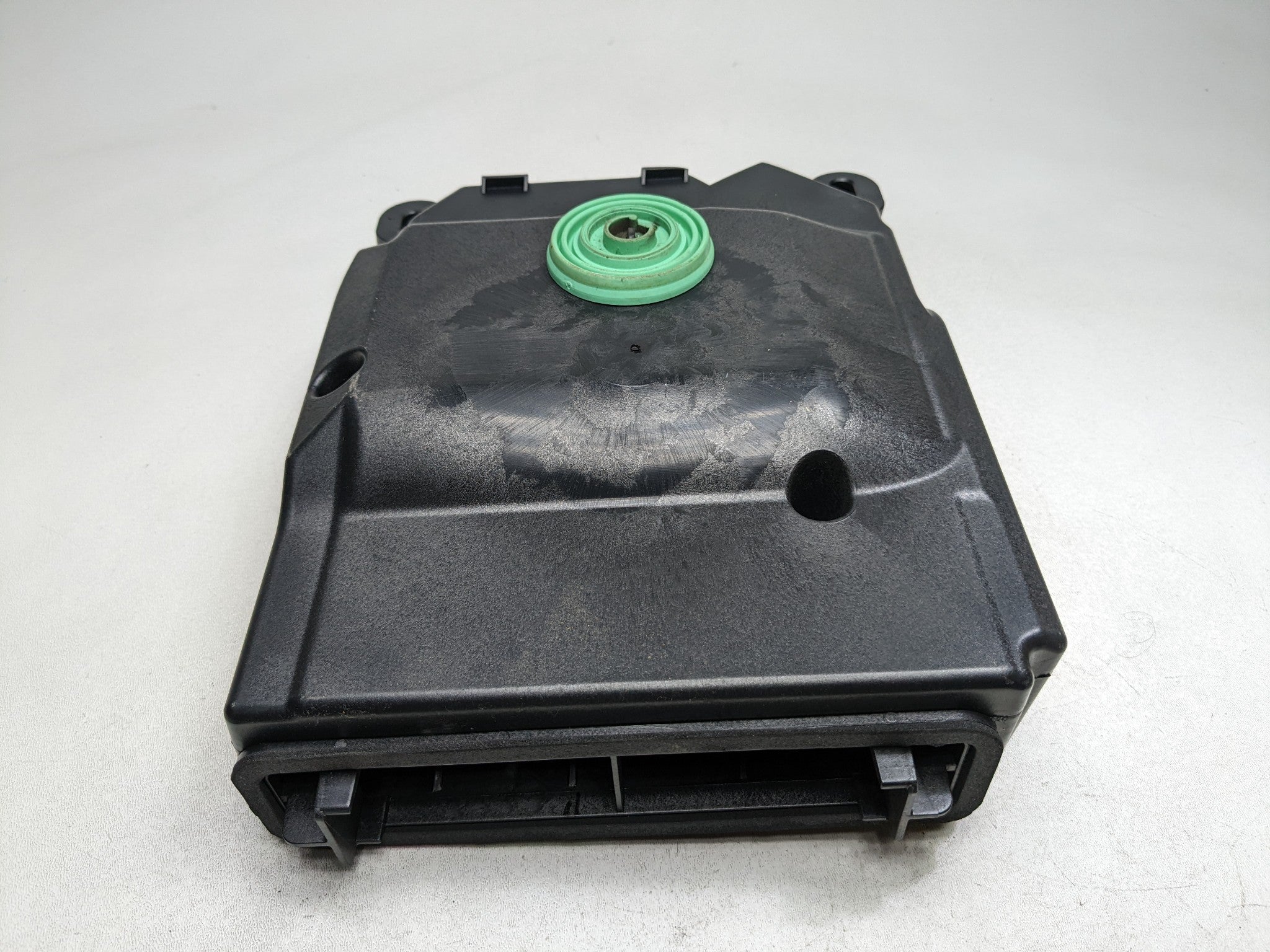 2013 - 2015 BMW X1 OEM AUDIO BASE SUBWOOFER SPEAKER FRONT LEFT DRIVER SIDE