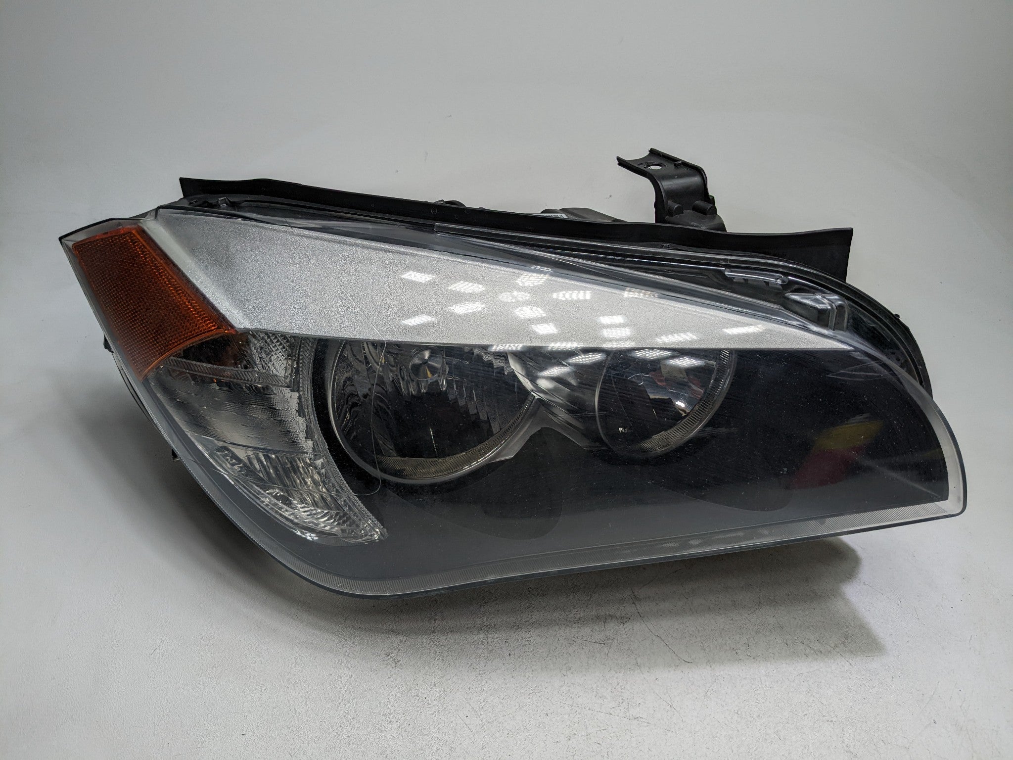2013 - 2015 BMW X1 OEM XENON HEADLAMP ASSEMBLY FRONT RIGHT PASSENGER SIDE