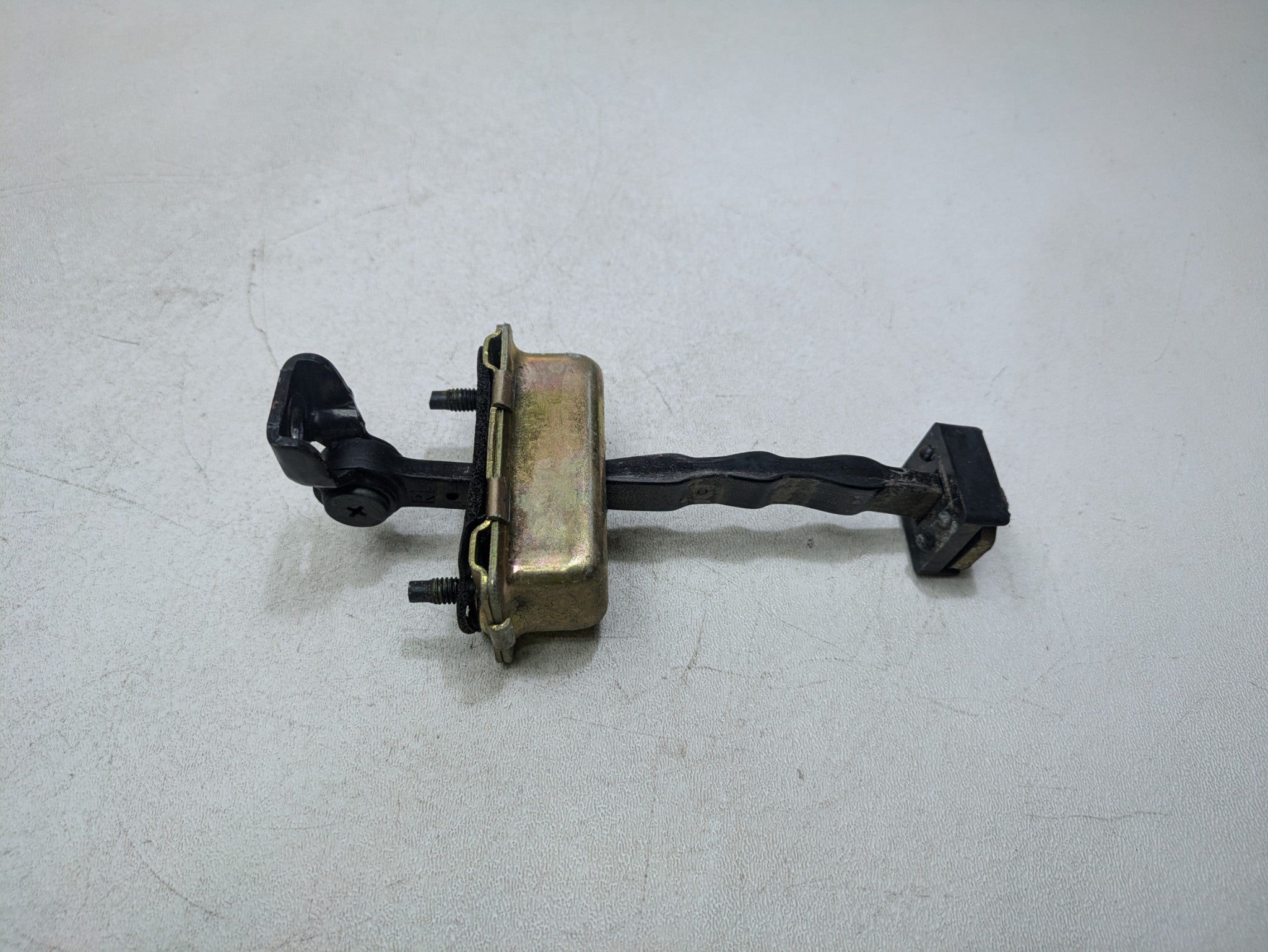 2000 - 2005 CADILLAC DEVILLE OEM DOOR CHECK STRAP STOPPER REAR LEFT DRIVER SIDE