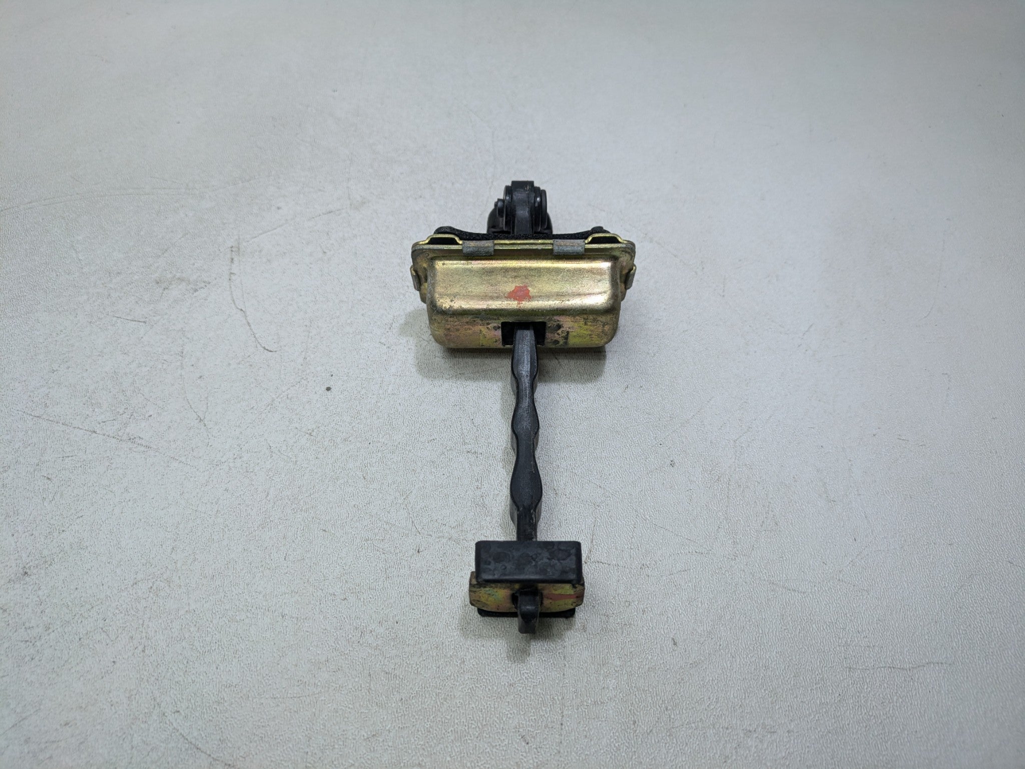 2000 - 2005 CADILLAC DEVILLE OEM DOOR CHECK STRAP STOPPER REAR LEFT DRIVER SIDE