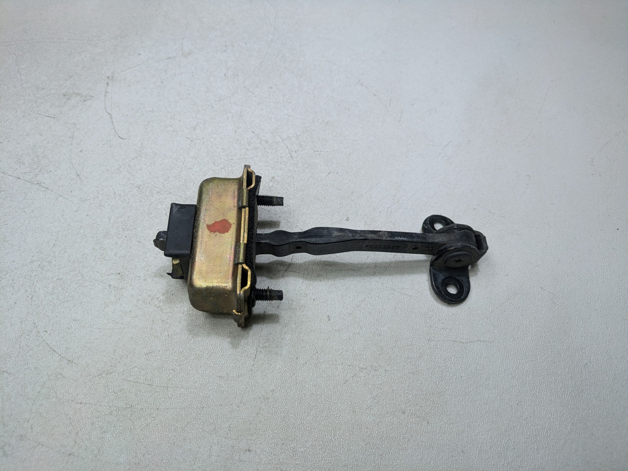 2000 - 2005 CADILLAC DEVILLE OEM DOOR CHECK STRAP STOPPER FRONT LEFT DRIVER SIDE