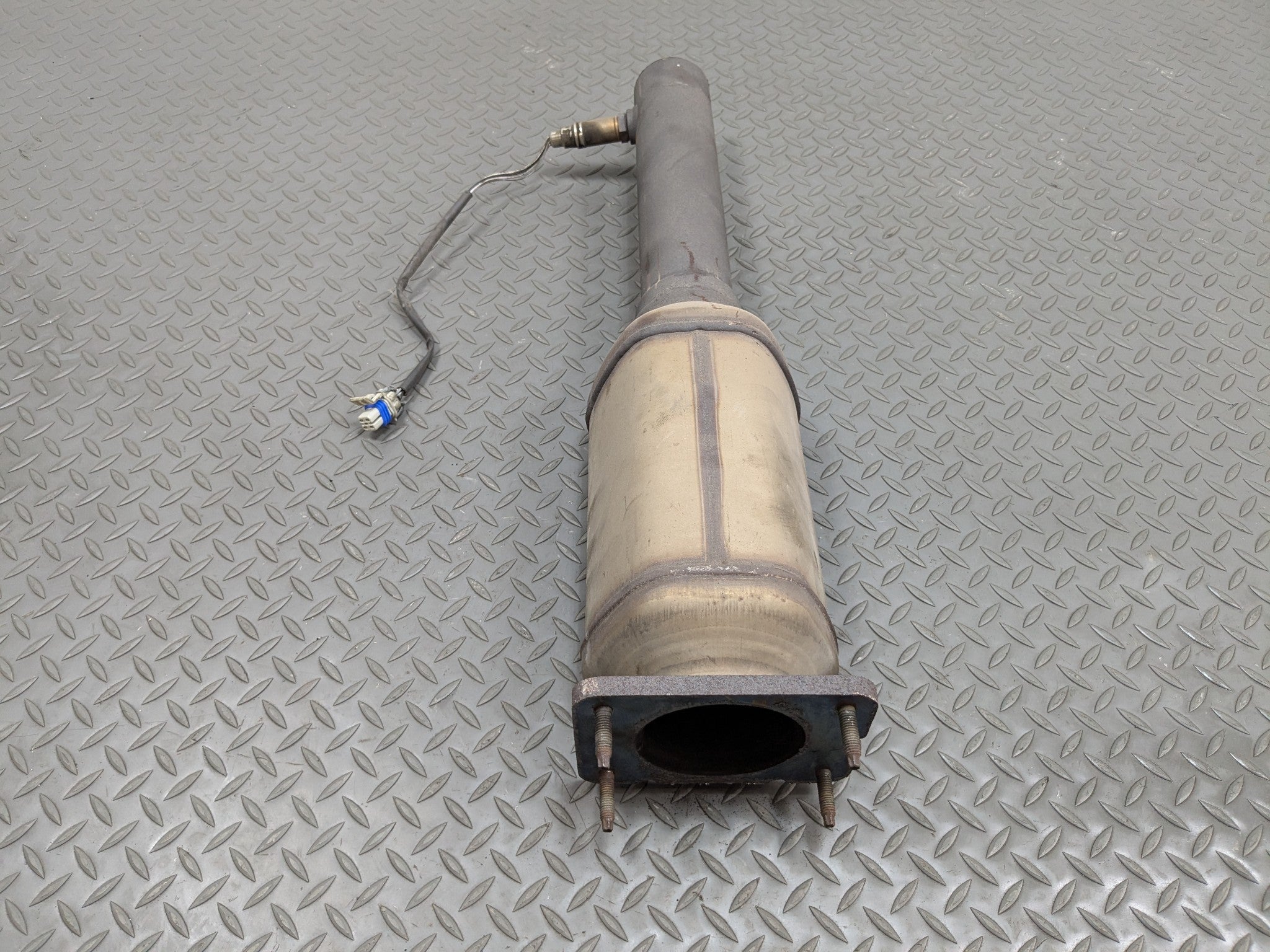 2000 - 2005 CADILLAC DEVILLE OEM EXHAUST DOWNPIPE ASSEMBLY
