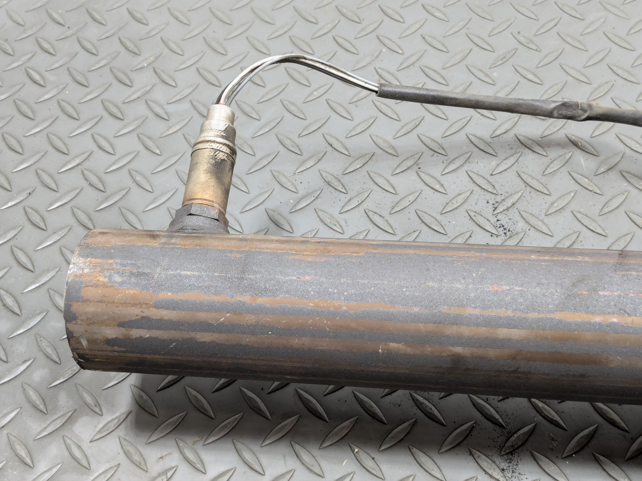 2000 - 2005 CADILLAC DEVILLE OEM EXHAUST DOWNPIPE ASSEMBLY