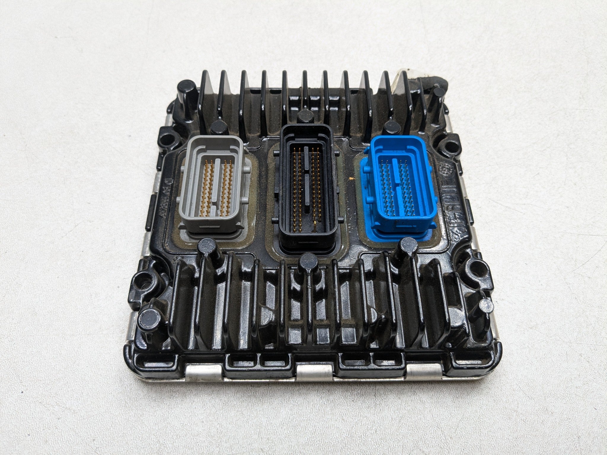 2000 - 2005 CADILLAC DEVILLE OEM ECU ECM COMPUTER ENGINE CONTROL MODULE UNIT