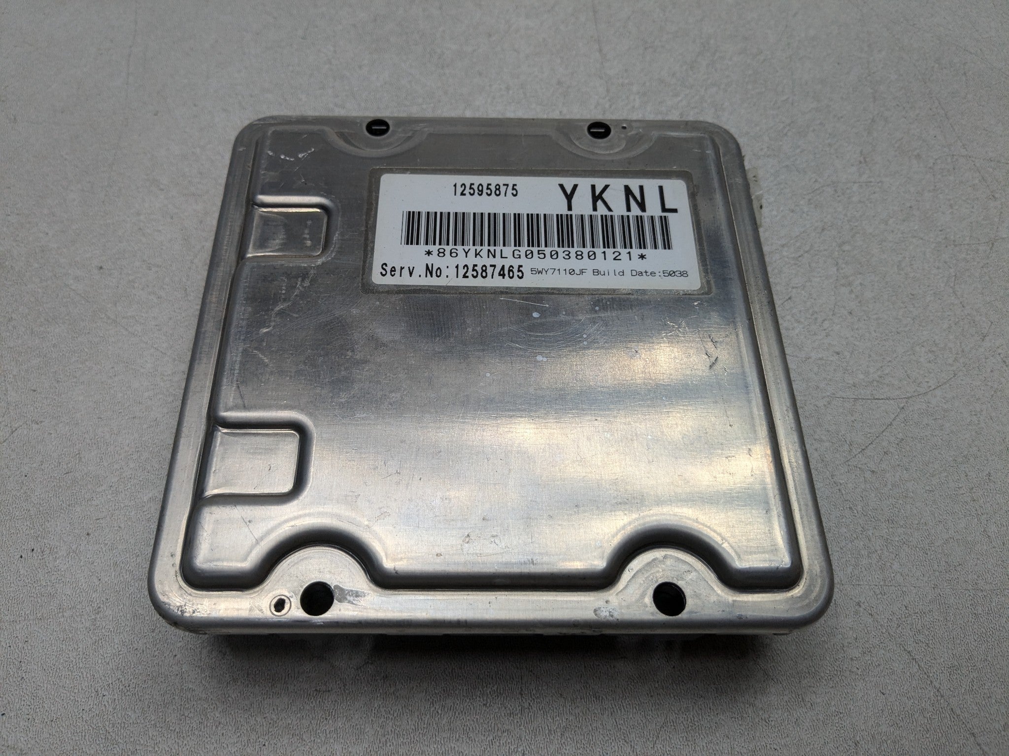 2000 - 2005 CADILLAC DEVILLE OEM ECU ECM COMPUTER ENGINE CONTROL MODULE UNIT