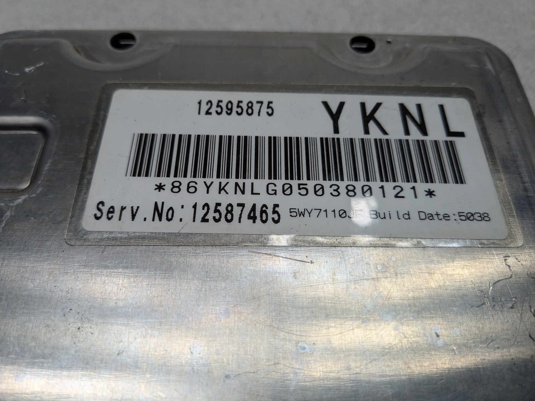 2000 - 2005 CADILLAC DEVILLE OEM ECU ECM COMPUTER ENGINE CONTROL MODULE UNIT