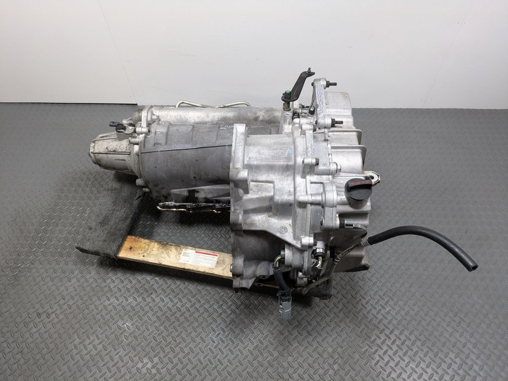 2000 - 2005 CADILLAC DEVILLE OEM AUTOMATIC TRANSMISSION GEARBOX ASSEMBLY