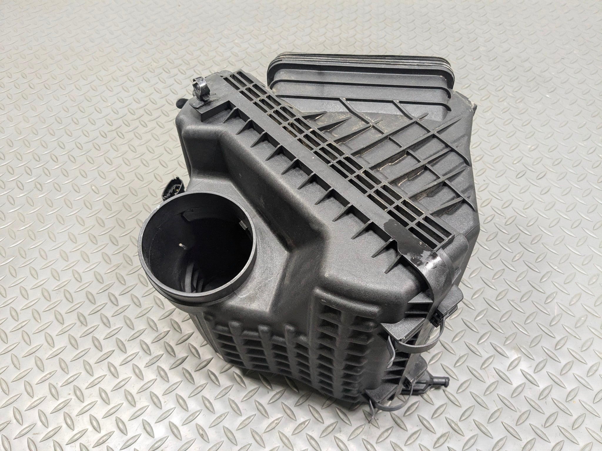 12 - 14 HYUNDAI AZERA OEM AIR CLEANER INTAKE FILTER HOUSING BOX ASSEMBLY 3.3L
