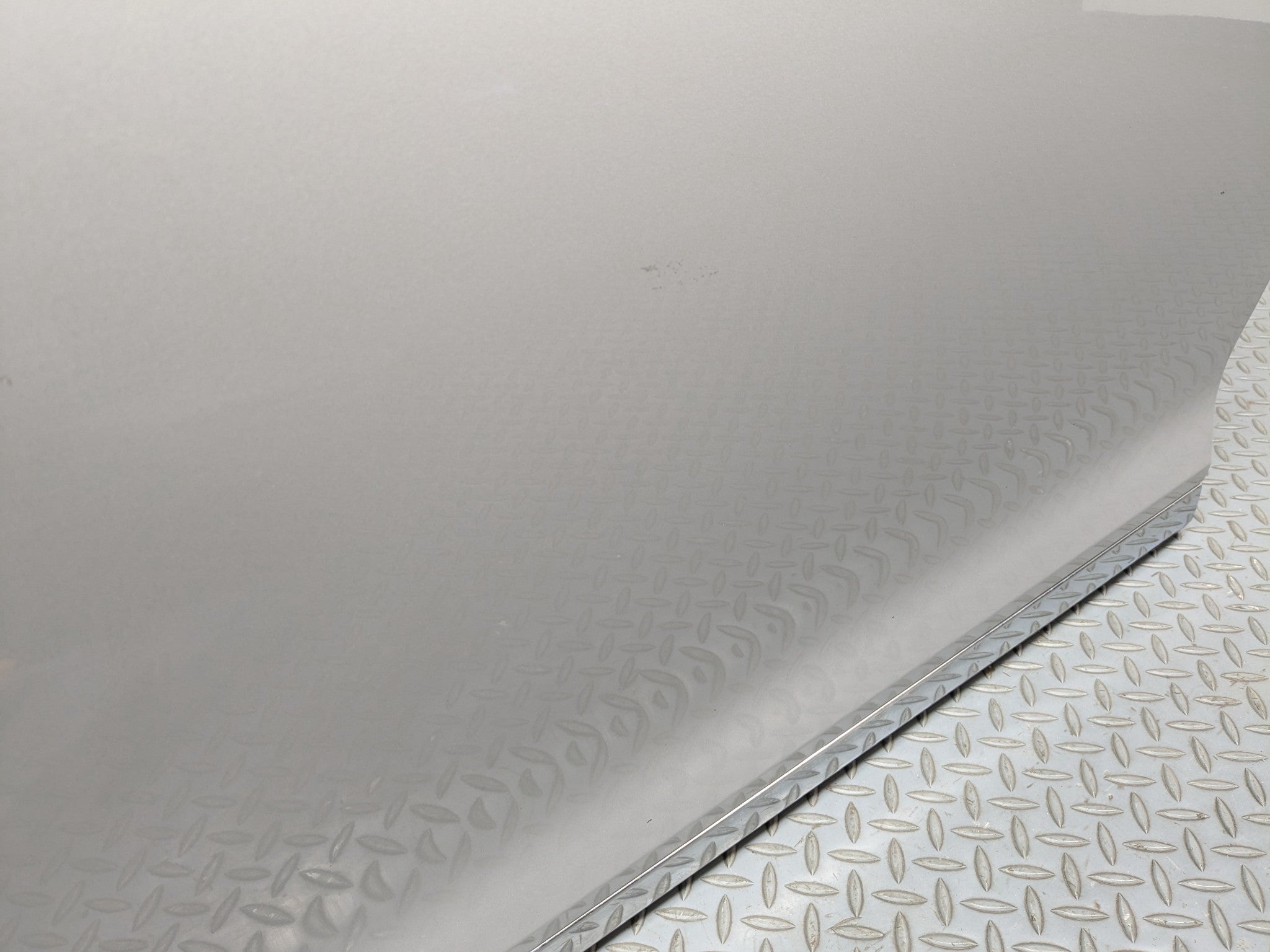 12 - 14 HYUNDAI AZERA OEM DOOR SHELL PANEL SILVER FROST METALLIC FRONT LEFT SIDE