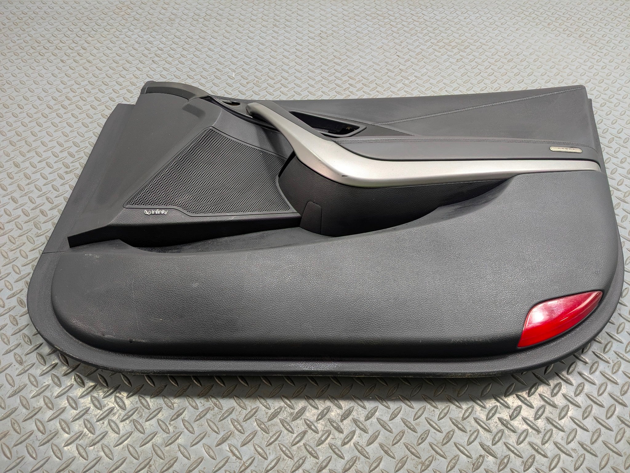 12 - 14 HYUNDAI AZERA OEM INTERIOR DOOR TRIM PANEL FRONT RIGHT PASSENGER SIDE