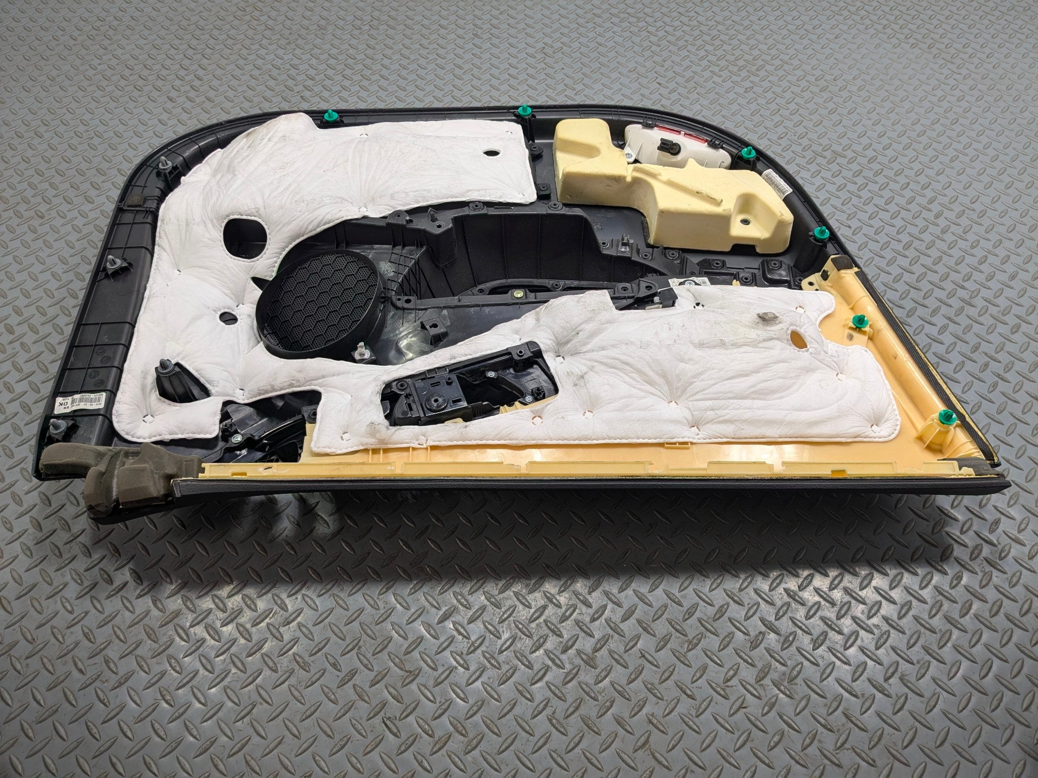 12 - 14 HYUNDAI AZERA OEM INTERIOR DOOR TRIM PANEL FRONT RIGHT PASSENGER SIDE