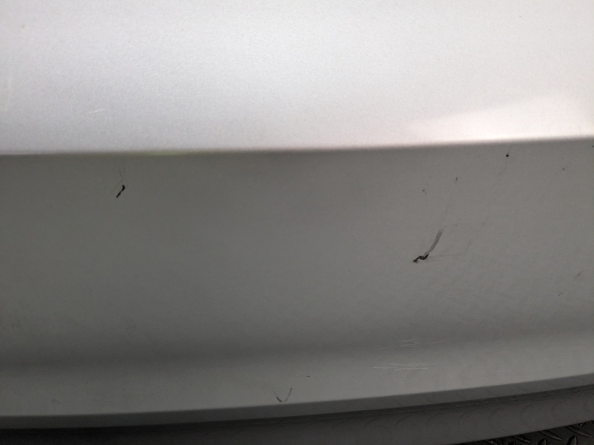 12 - 2014 HYUNDAI AZERA OEM REAR BUMPER LOWER COVER PANEL SILVER FROST METALLIC