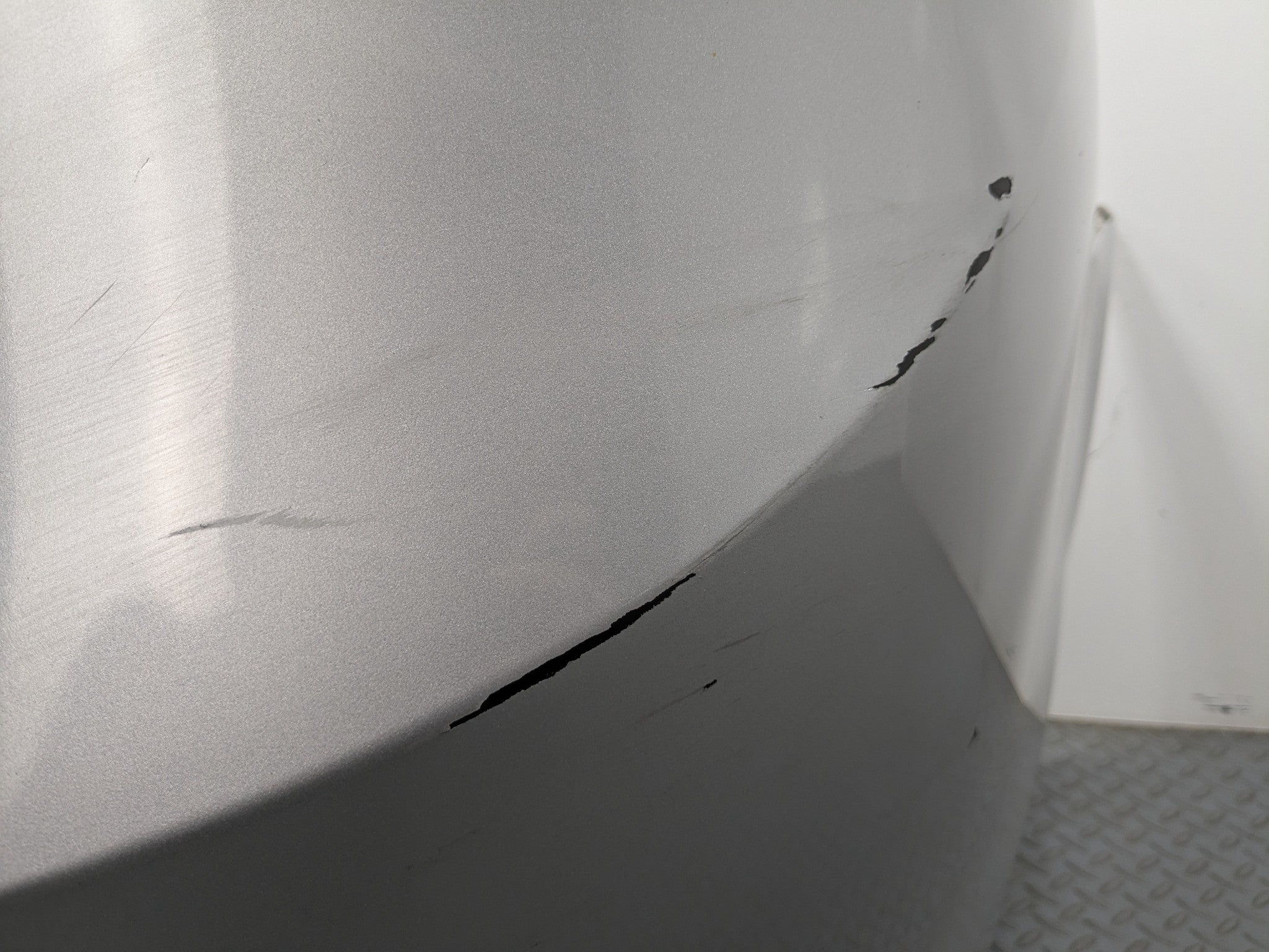 12 - 2014 HYUNDAI AZERA OEM REAR BUMPER LOWER COVER PANEL SILVER FROST METALLIC