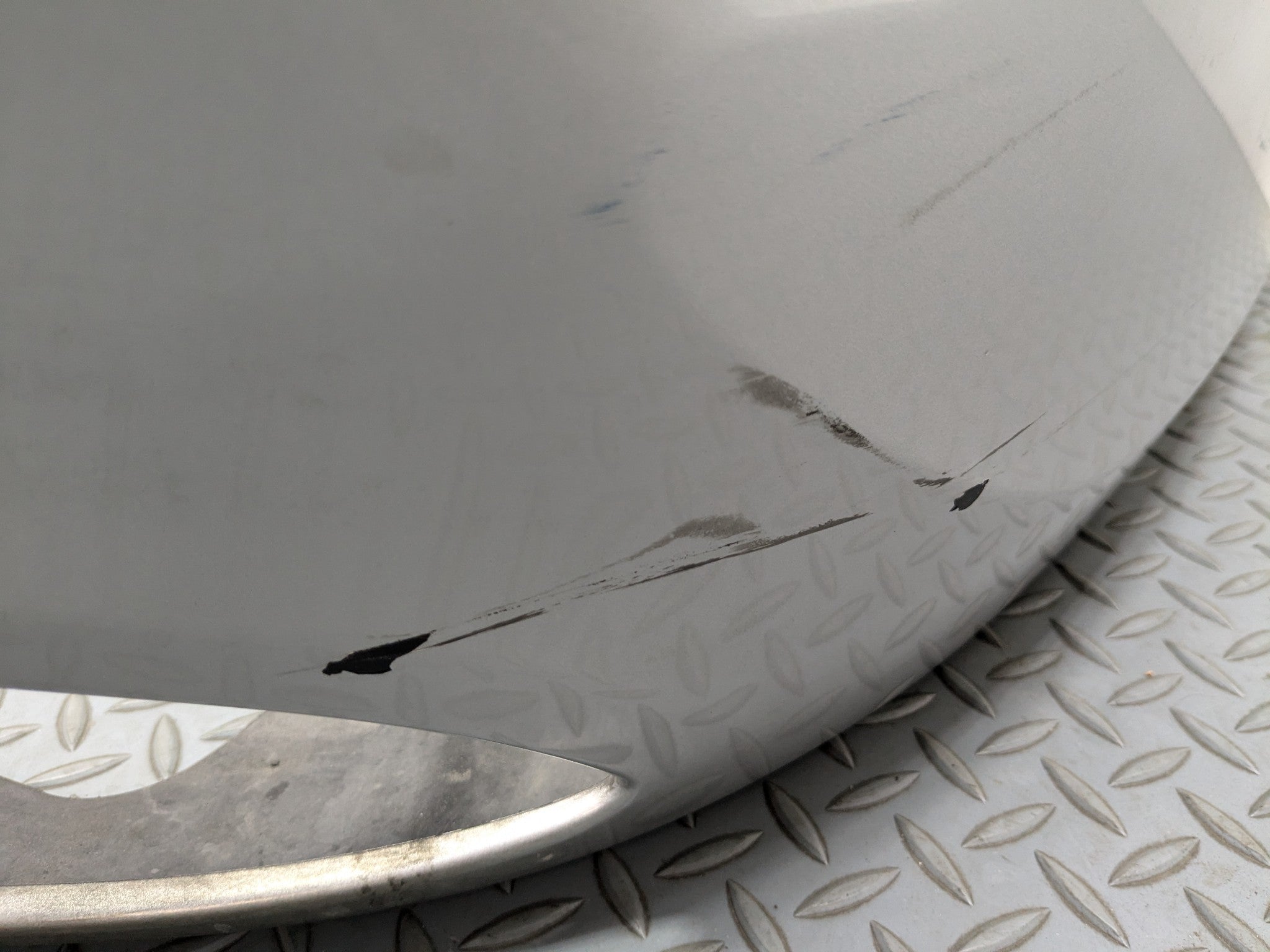 12 - 2014 HYUNDAI AZERA OEM REAR BUMPER LOWER COVER PANEL SILVER FROST METALLIC
