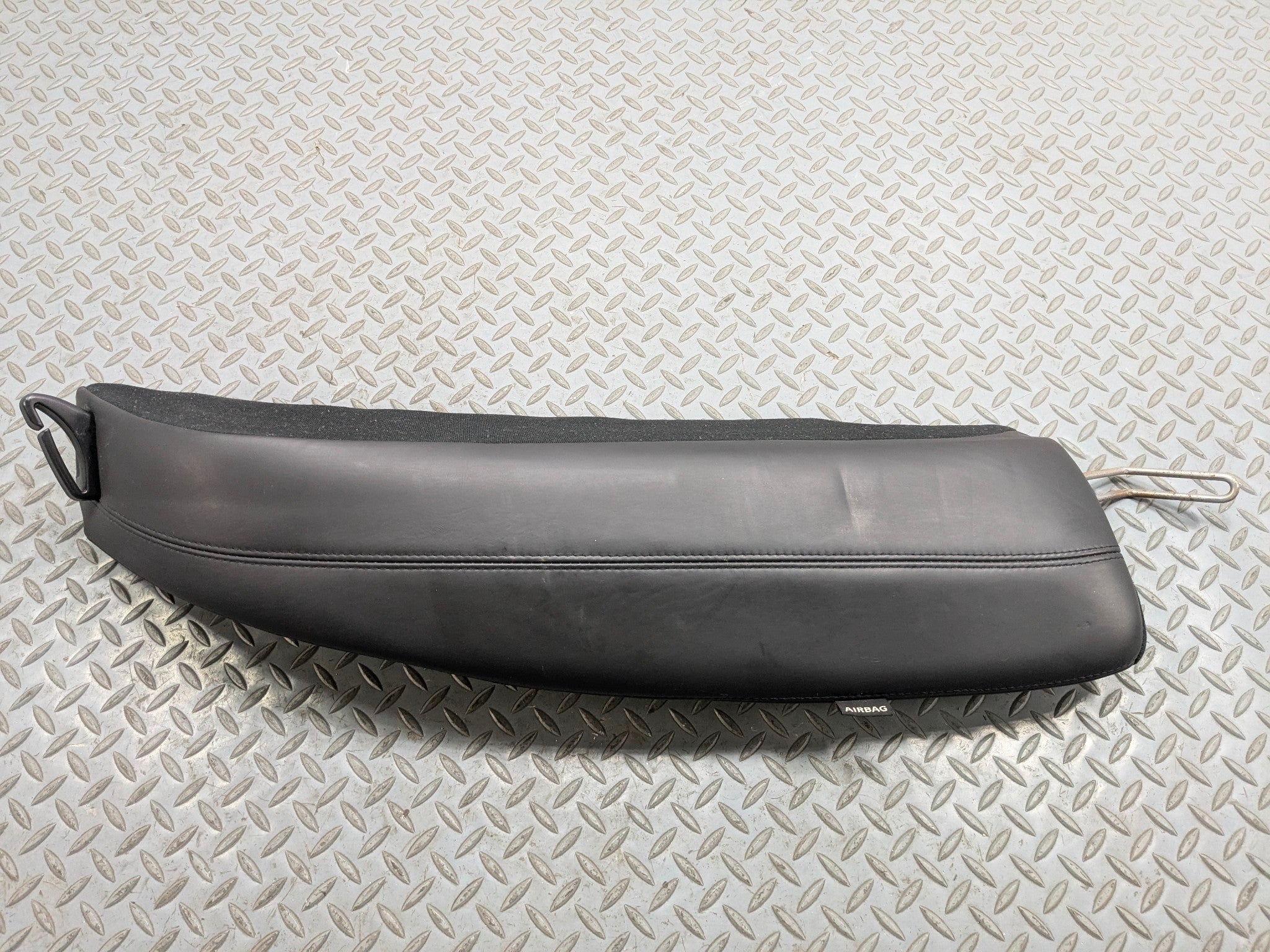 12 - 14 HYUNDAI AZERA OEM BOLSTER SEAT CUSHION COVER REAR RIGHT PASSENGER SIDE