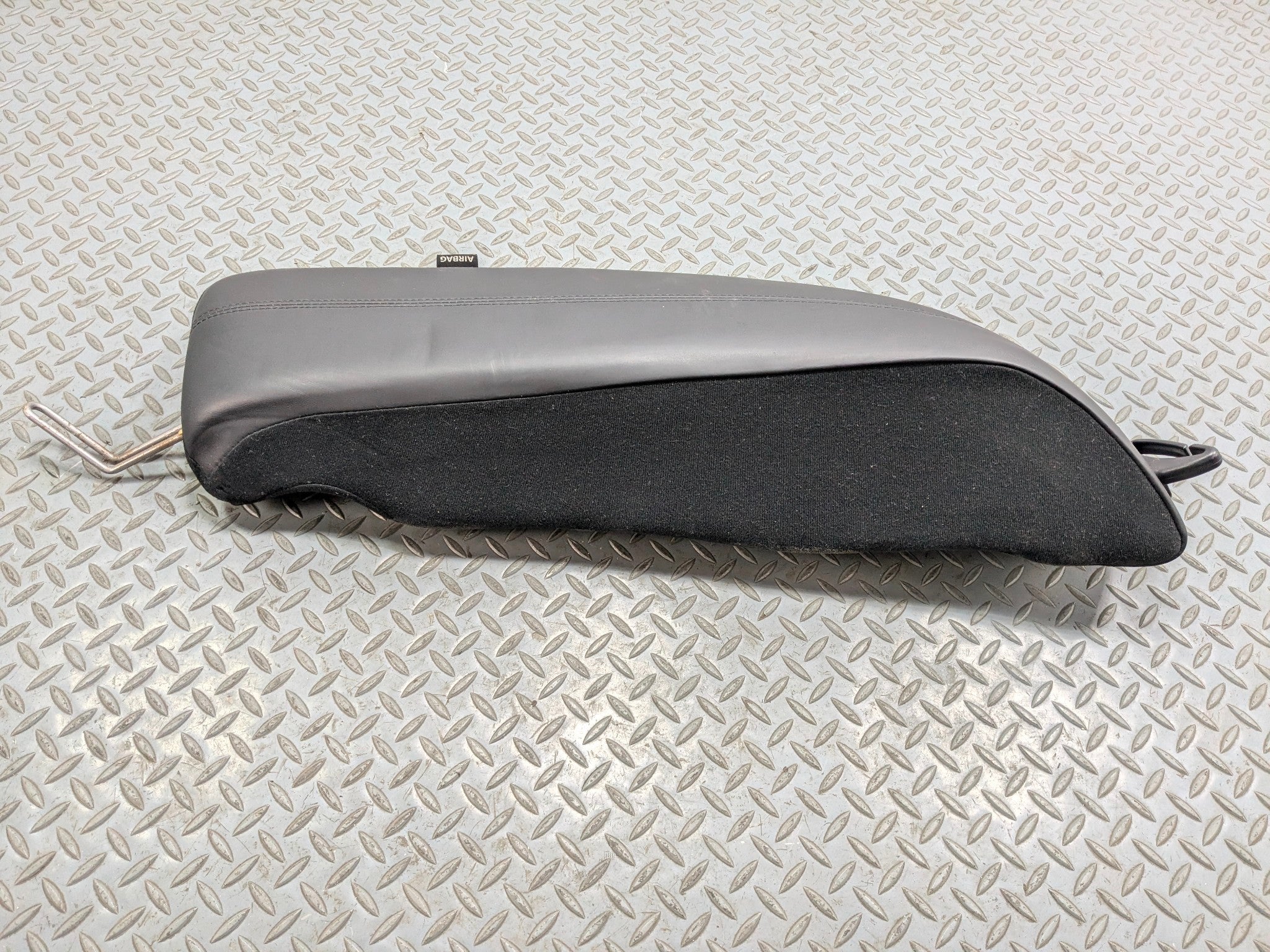 12 - 14 HYUNDAI AZERA OEM BOLSTER SEAT CUSHION COVER REAR RIGHT PASSENGER SIDE