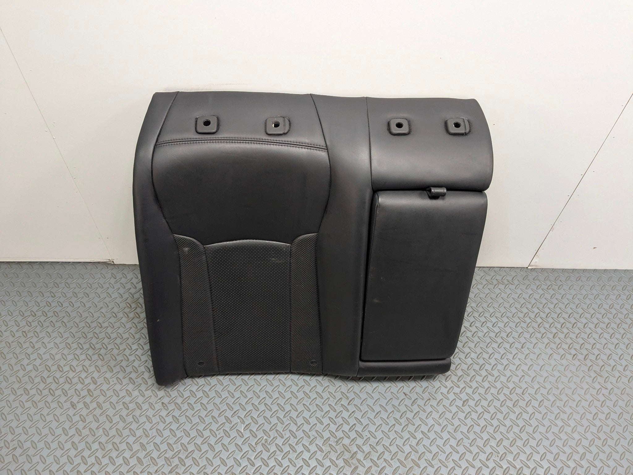 12 - 14 HYUNDAI AZERA OEM SEAT CUSHION LEATHER REAR UPPER RIGHT PASSENGER SIDE