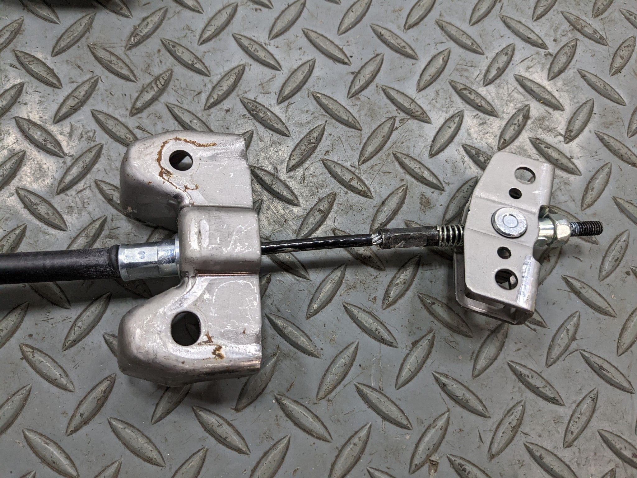 12 - 14 HYUNDAI AZERA OEM FOOT STOP EMERGENCY BRAKE PEDAL WITH BRACKET ASSEMBLY