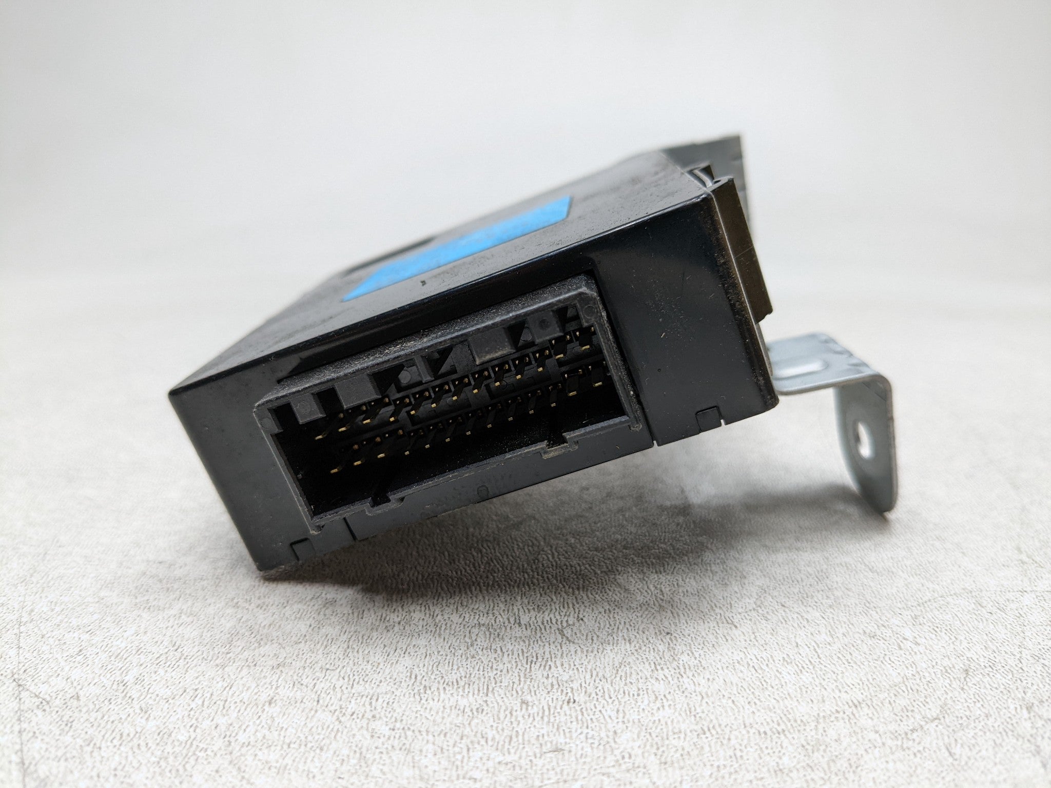 12 - 14 HYUNDAI AZERA OEM STEERING COLUMN TILT TELESCOPIC MEMORY CONTROL MODULE