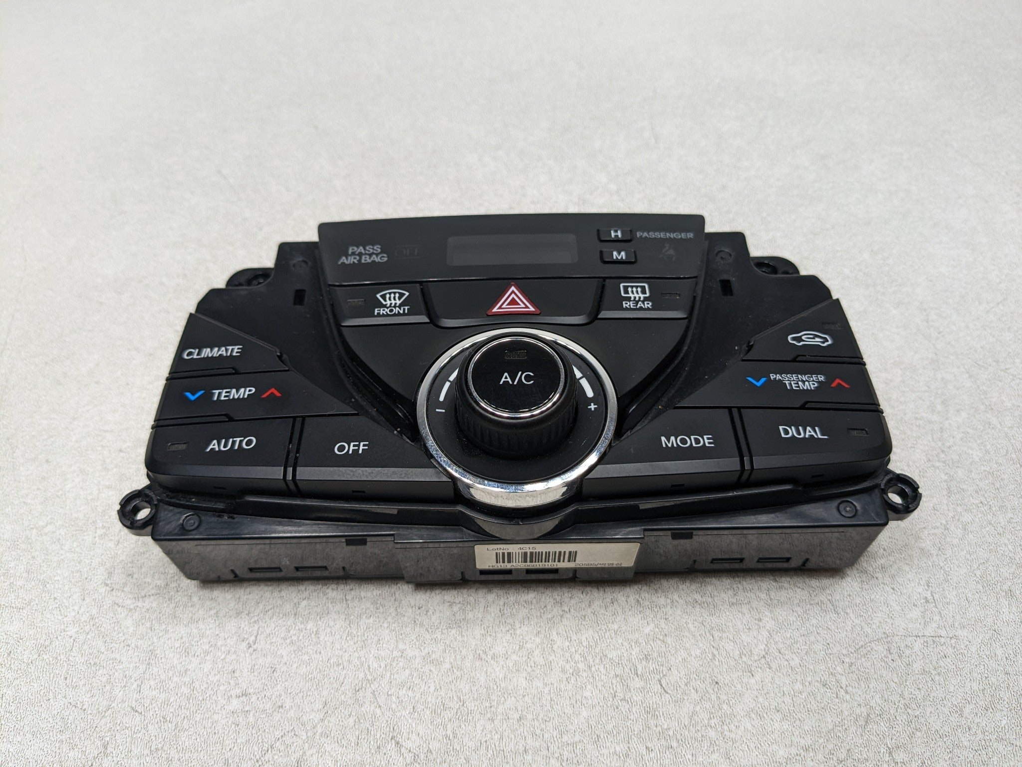 12 - 14 HYUNDAI AZERA OEM AC HEATER CLIMATE TEMPERATURE CONTROL SWITCH ASSEMBLY