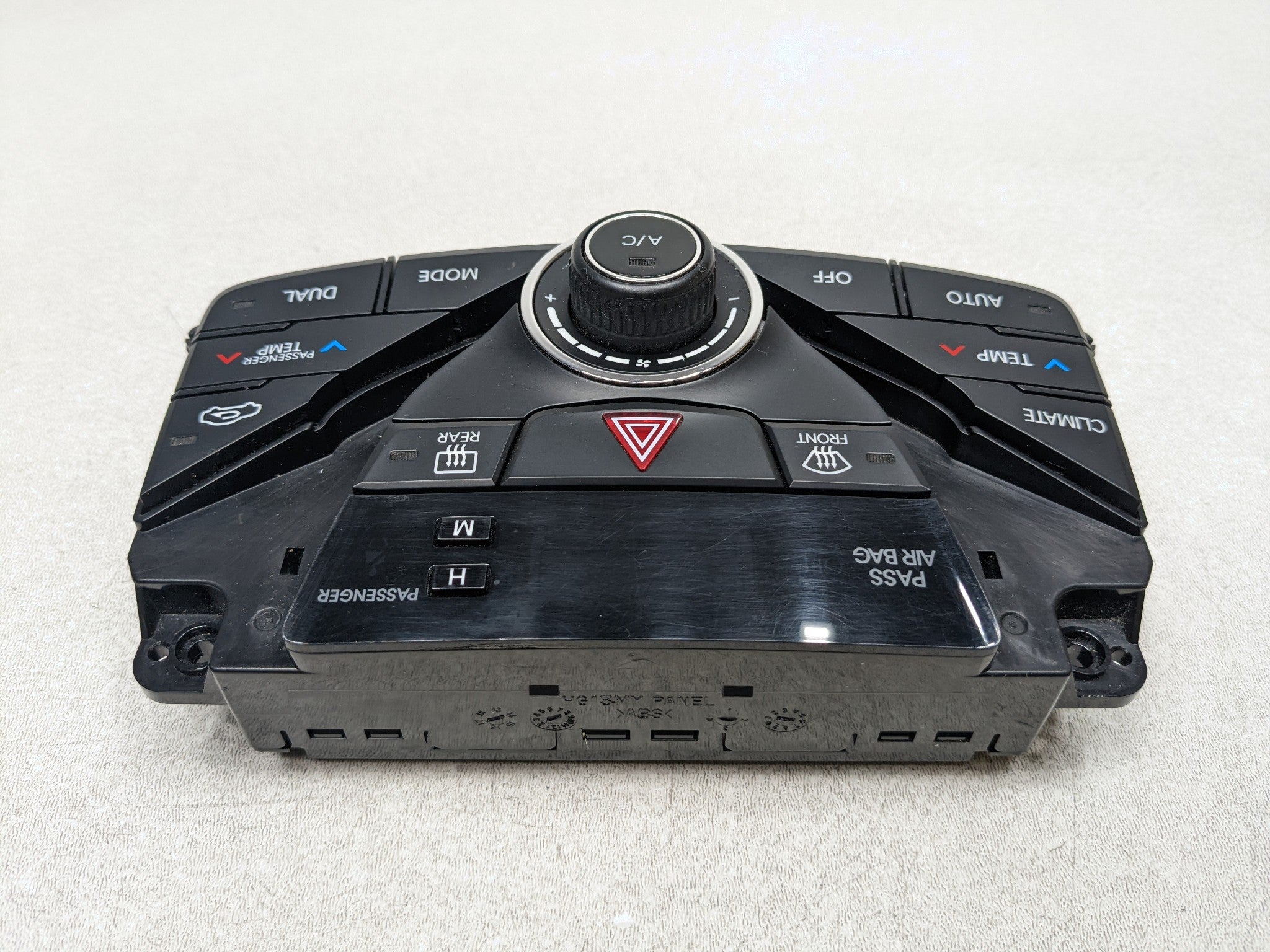 12 - 14 HYUNDAI AZERA OEM AC HEATER CLIMATE TEMPERATURE CONTROL SWITCH ASSEMBLY