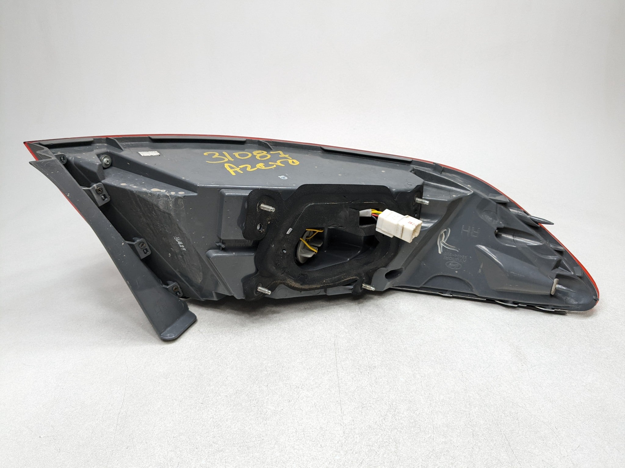 12 - 14 HYUNDAI AZERA OEM TAIL LIGHT ASSEMBLY QUARTER MOUNTED REAR REAR SIDE
