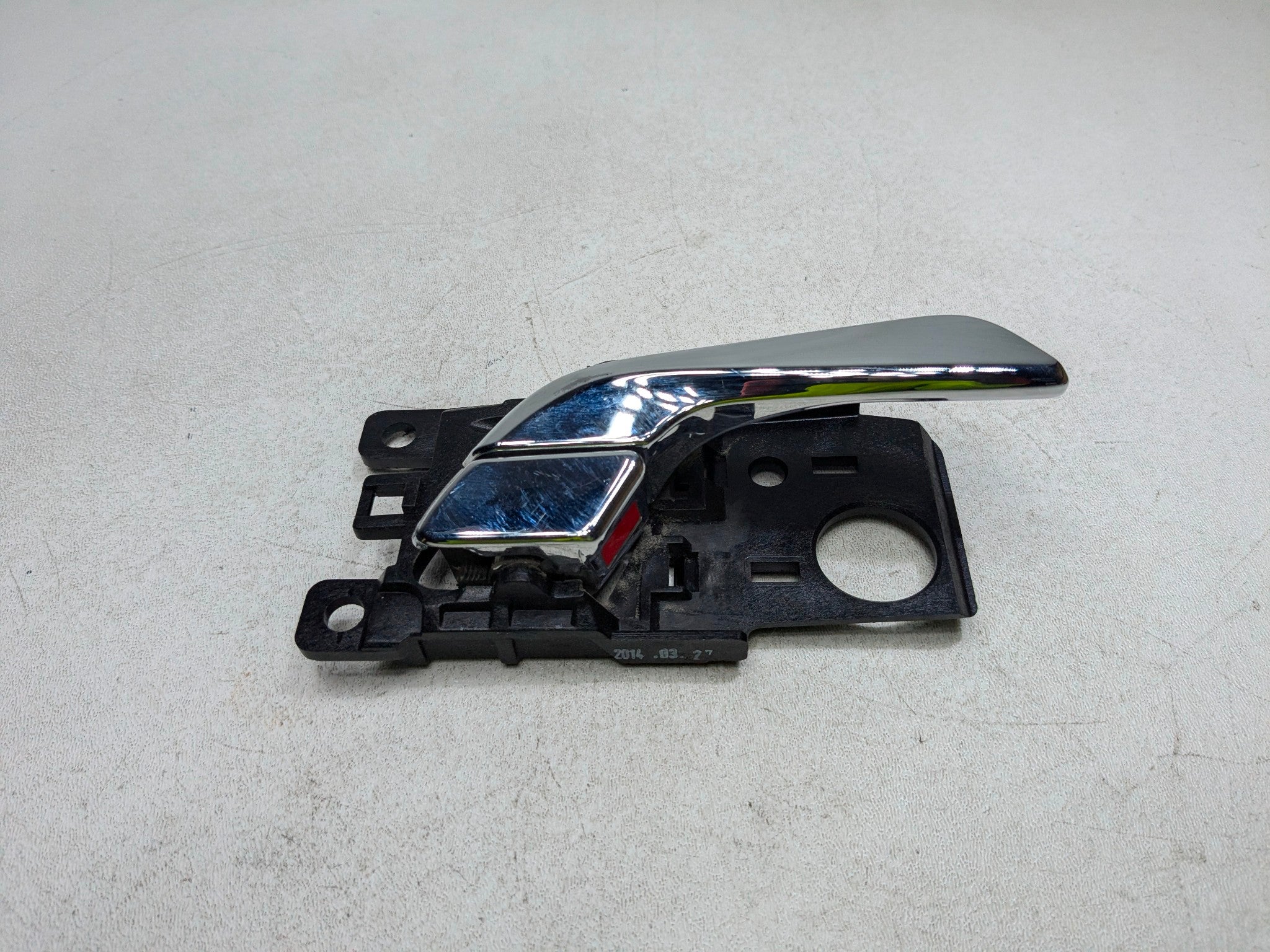 2012 - 2014 HYUNDAI AZERA OEM INTERIOR DOOR HANDLE FRONT RIGHT PASSENGER SIDE