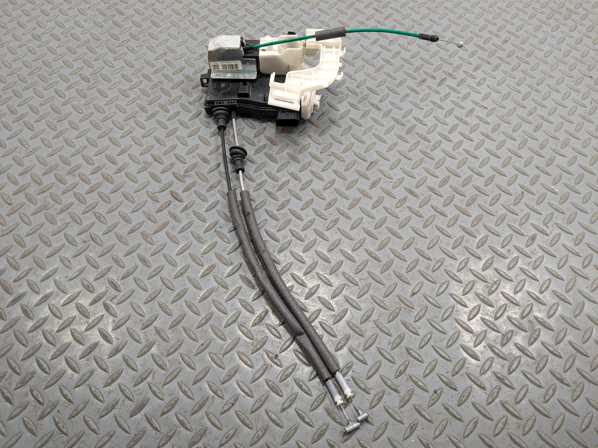 12 - 14 HYUNDAI AZERA OEM DOOR LATCH LOCK ACTUATOR FRONT RIGHT PASSENGER SIDE