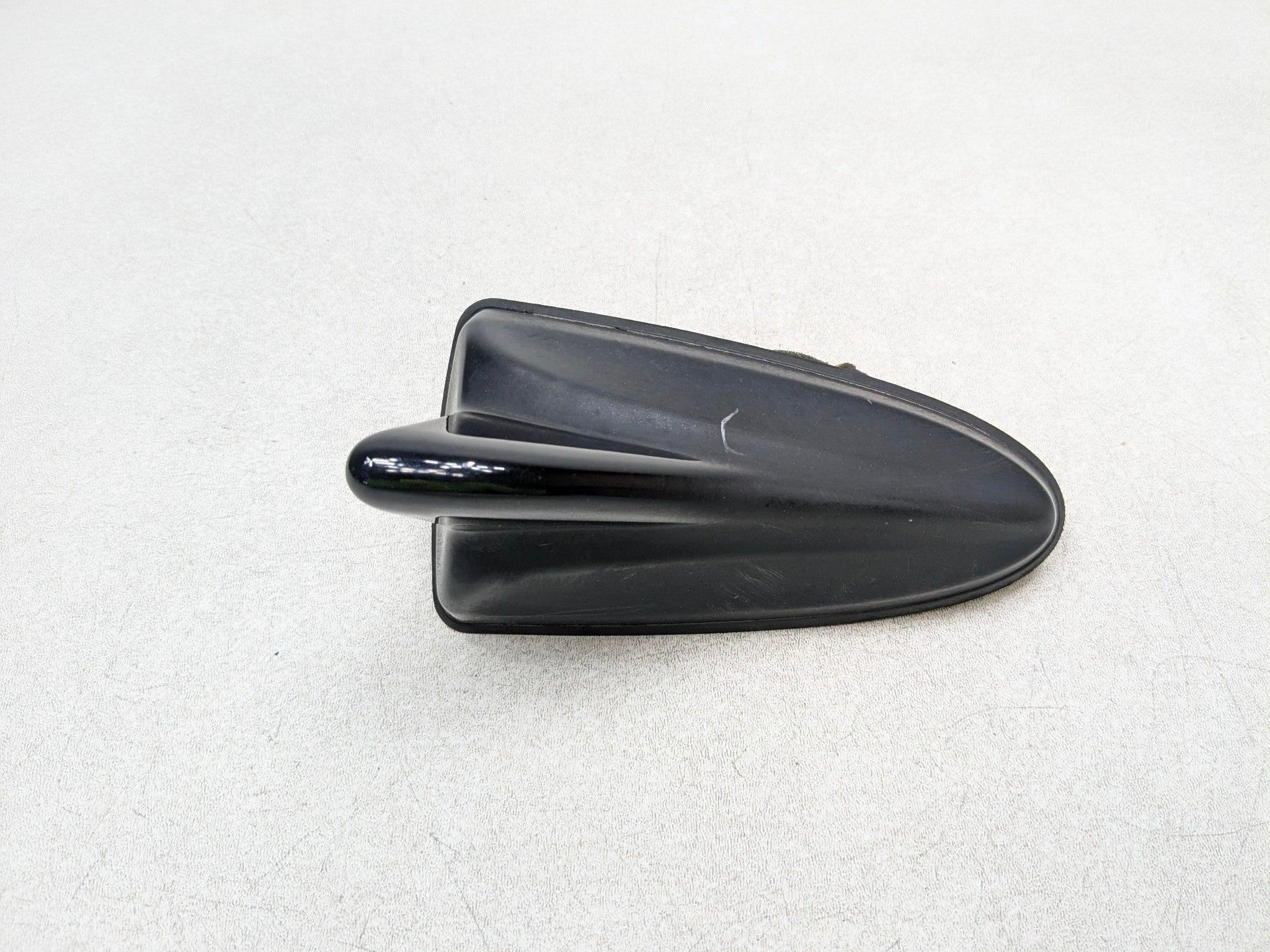 12 - 14 HYUNDAI AZERA OEM SHARK FIN ANTENNA SATELLITE RADIO REAR ROOF MOUNTED