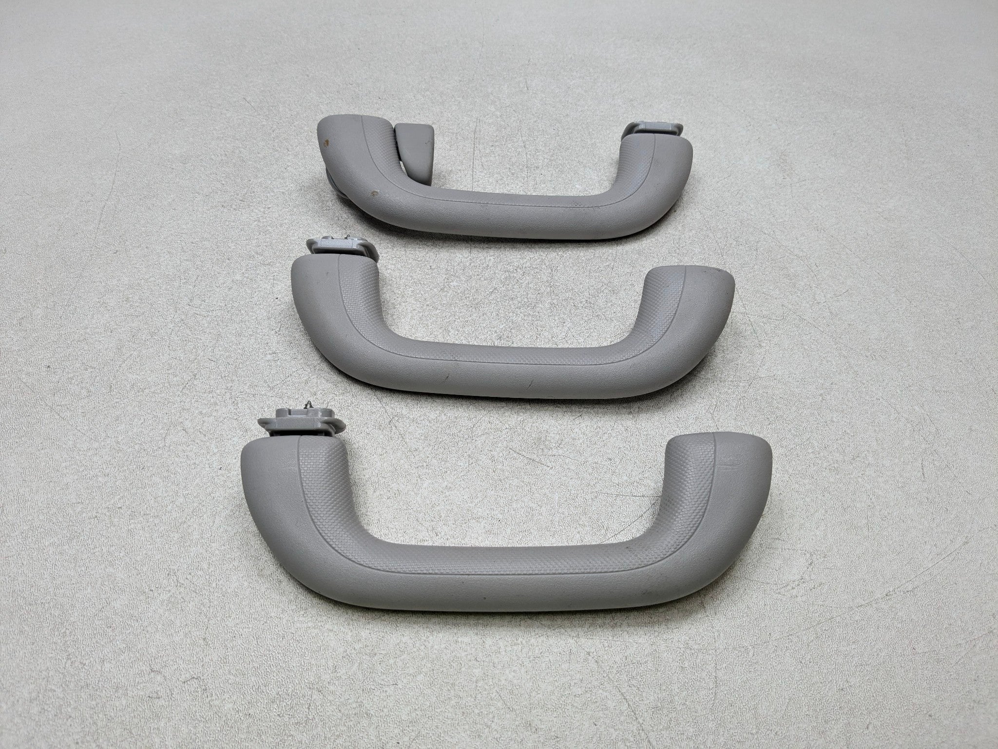 12 - 14 HYUNDAI AZERA OEM FRONT AND REAR UPPER GRAB BAR INTERIOR ROOF HANDLE SET