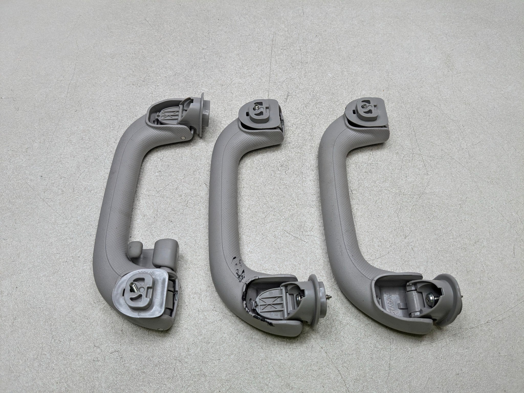 12 - 14 HYUNDAI AZERA OEM FRONT AND REAR UPPER GRAB BAR INTERIOR ROOF HANDLE SET
