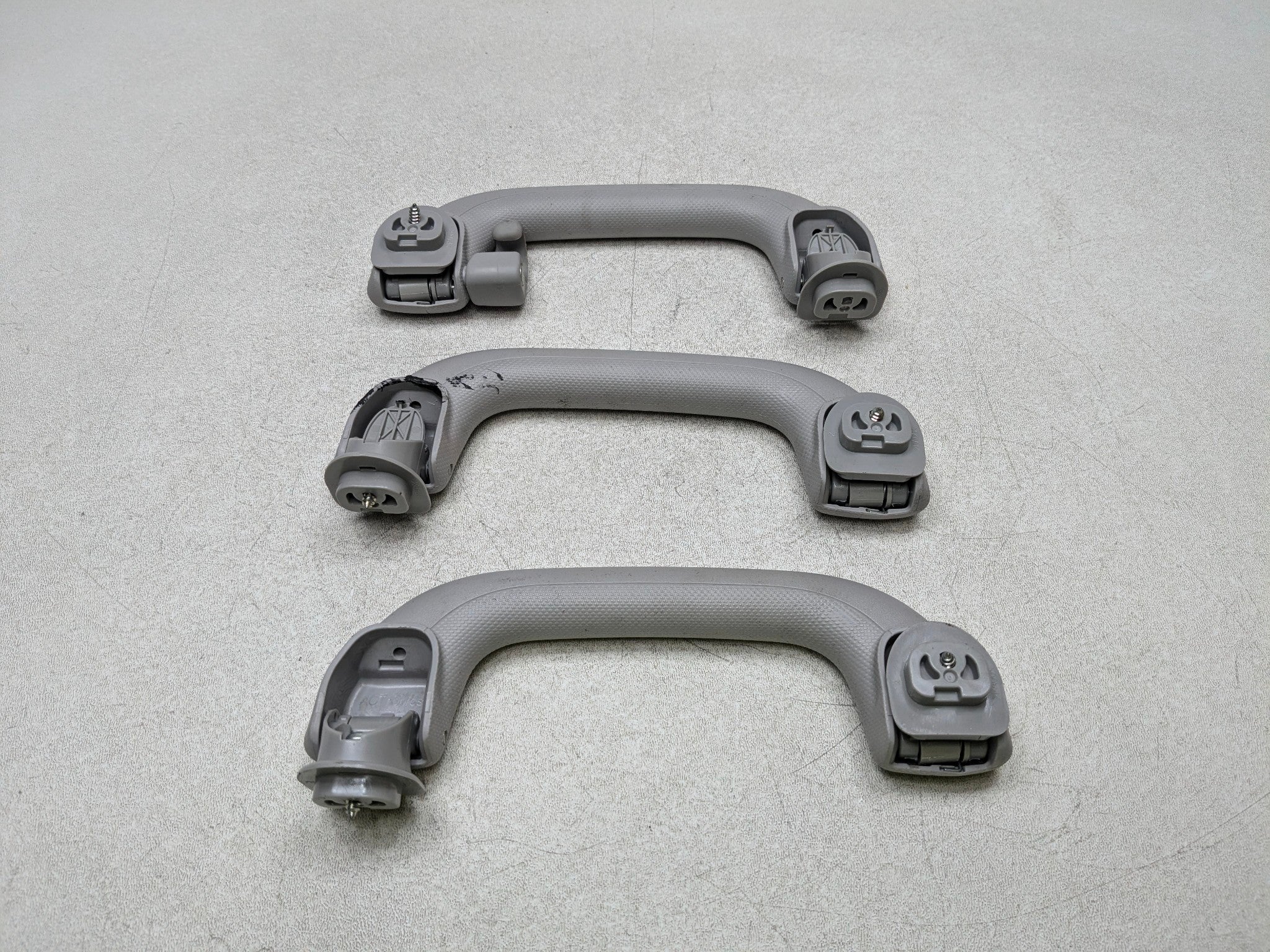12 - 14 HYUNDAI AZERA OEM FRONT AND REAR UPPER GRAB BAR INTERIOR ROOF HANDLE SET