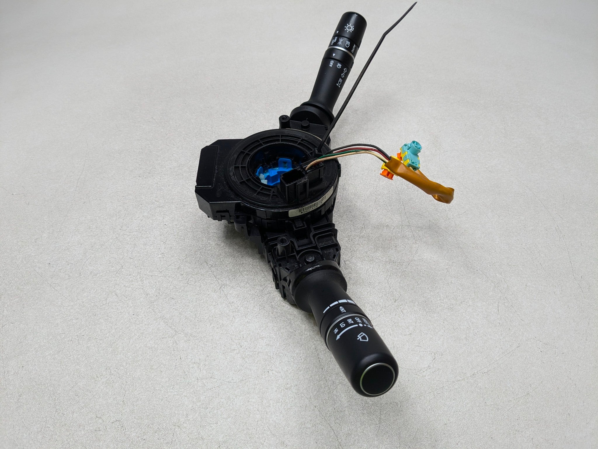 12 - 14 HYUNDAI AZERA OEM CLOCKSPRING SRS TURN SIGNAL WIPER COMBINATION SWITCH