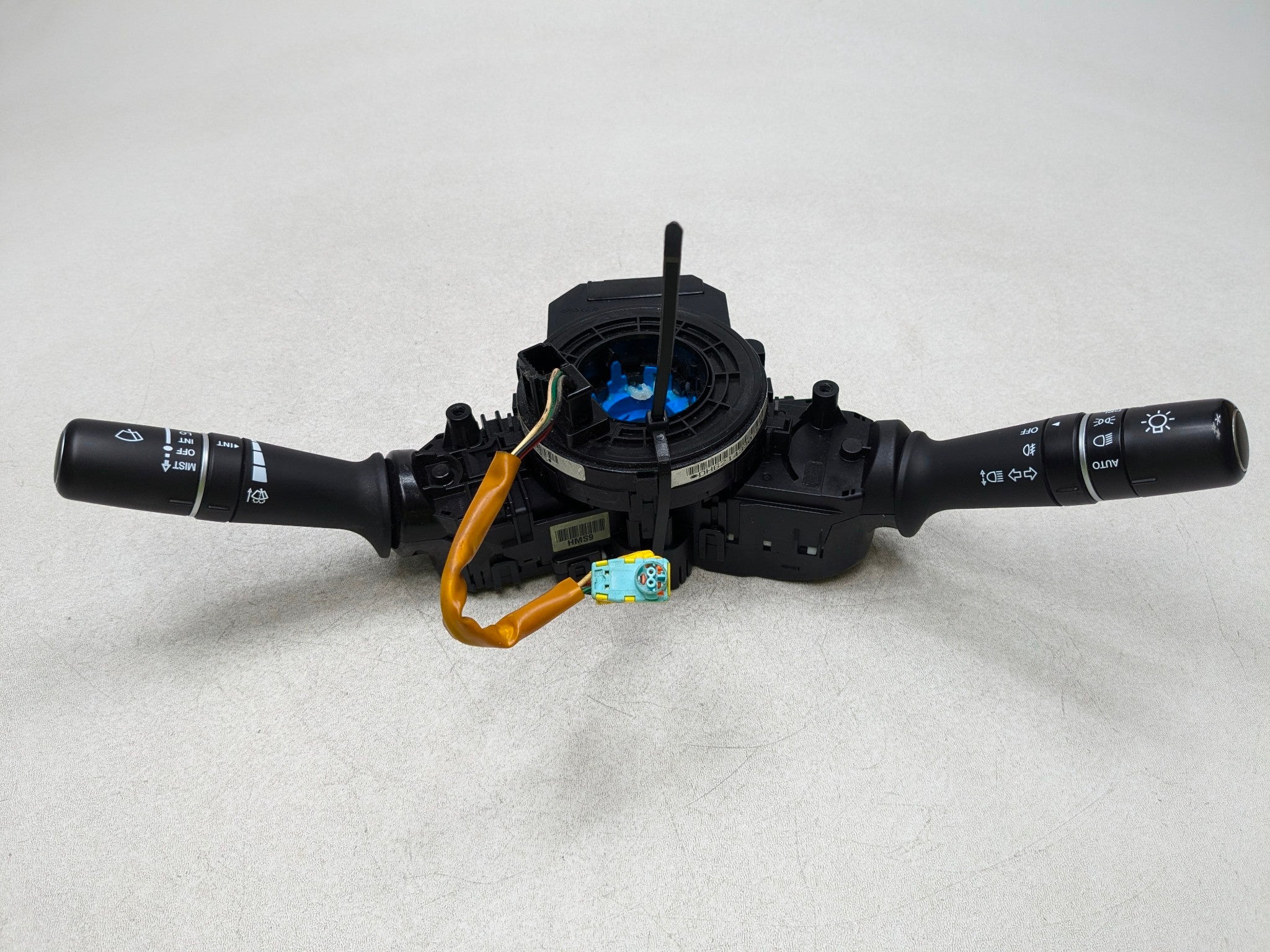 12 - 14 HYUNDAI AZERA OEM CLOCKSPRING SRS TURN SIGNAL WIPER COMBINATION SWITCH