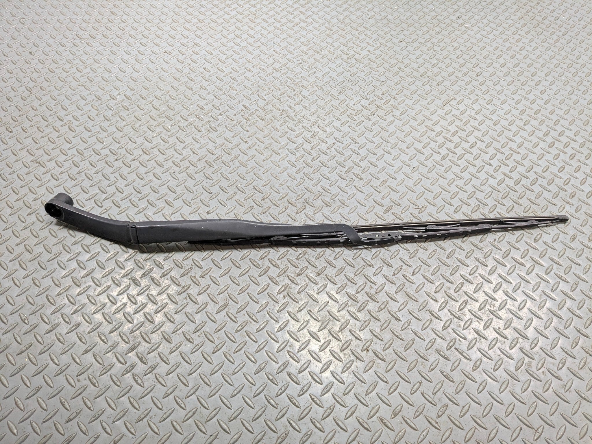 12 - 14 HYUNDAI AZERA OEM WINDSHIELD WIPER ARM WITH BLADE FRONT LEFT DRIVER SIDE