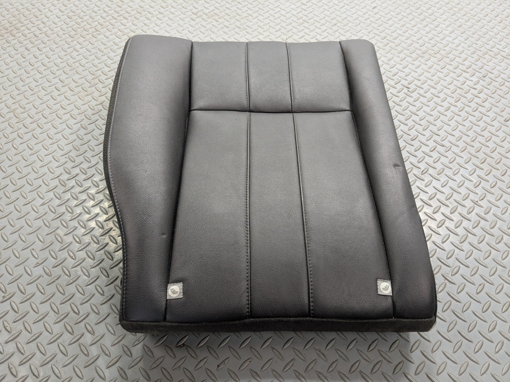 08 - 15 LAND ROVER LR2 OEM SEAT CUSHION LEATHER REAR UPPER RIGHT PASSENGER SIDE