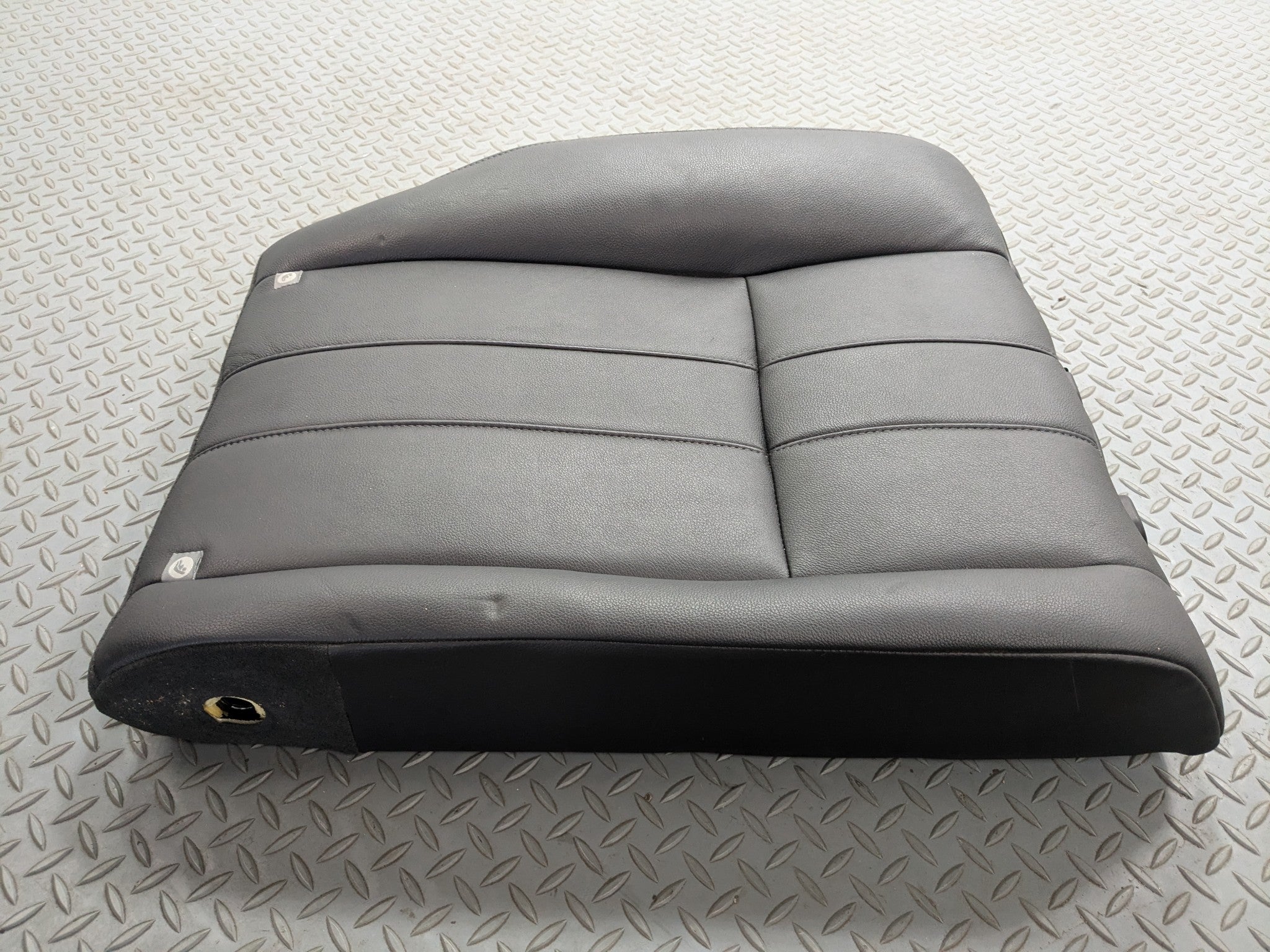 08 - 15 LAND ROVER LR2 OEM SEAT CUSHION LEATHER REAR UPPER RIGHT PASSENGER SIDE