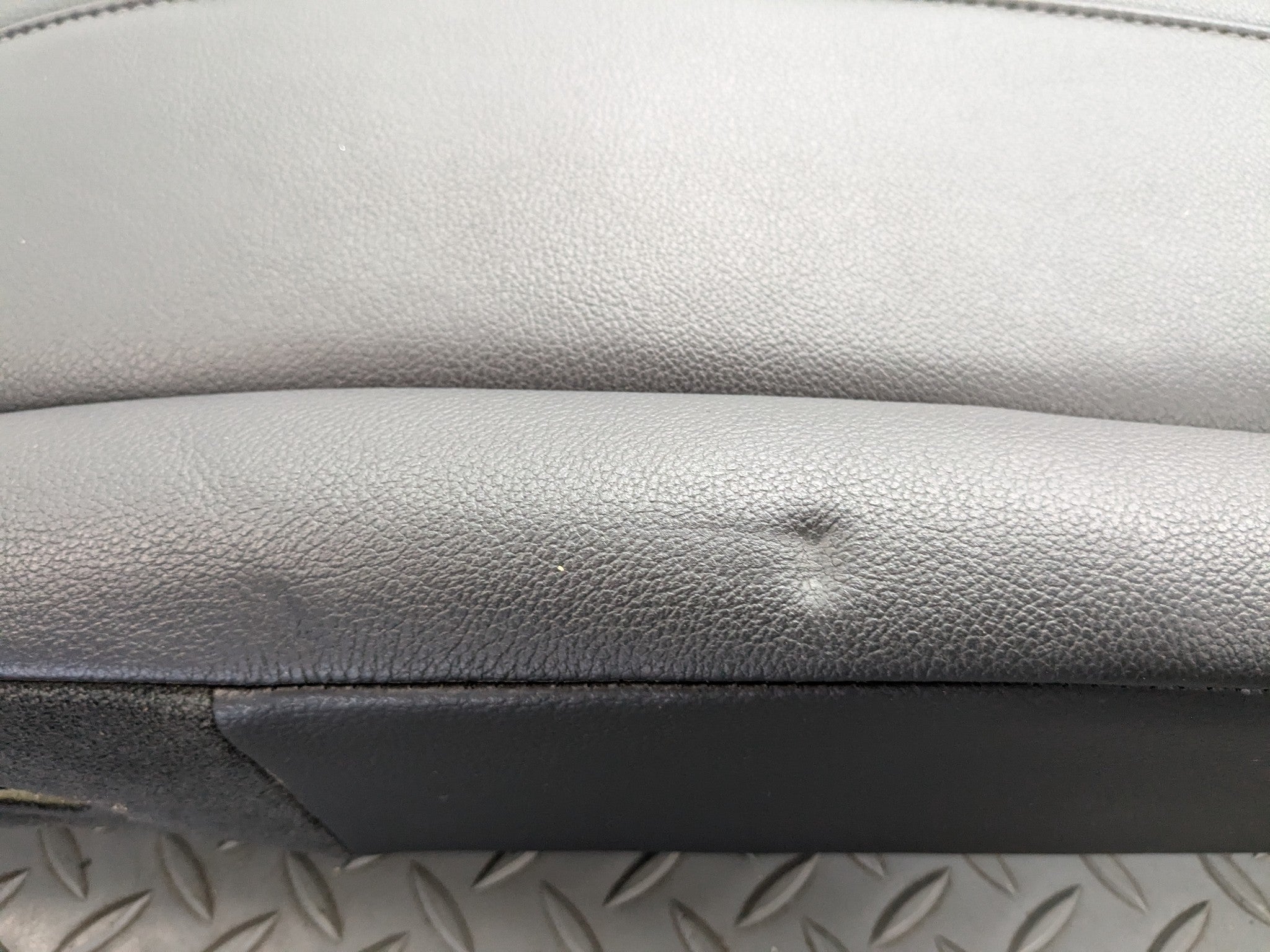 08 - 15 LAND ROVER LR2 OEM SEAT CUSHION LEATHER REAR UPPER RIGHT PASSENGER SIDE