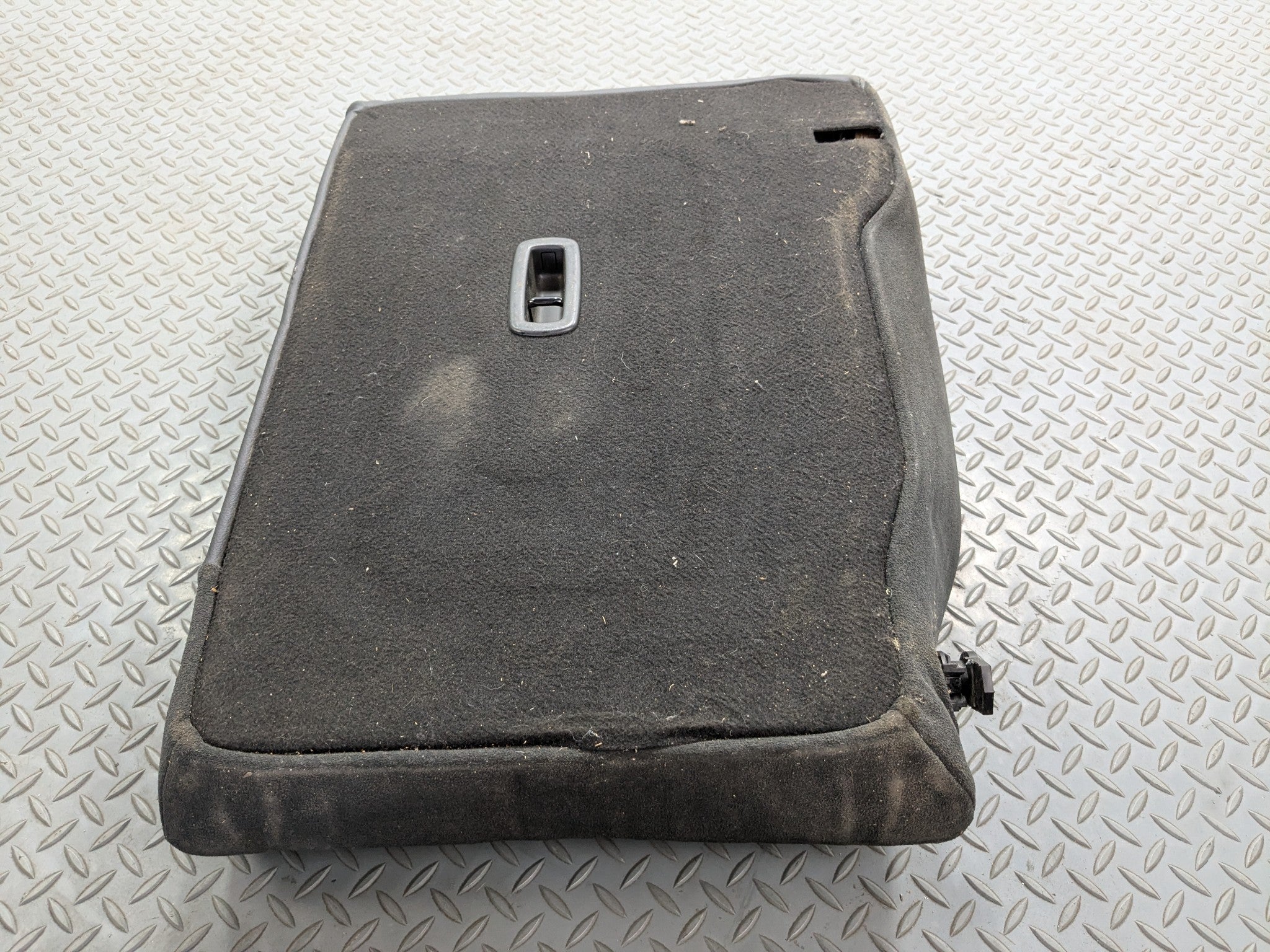 08 - 15 LAND ROVER LR2 OEM SEAT CUSHION LEATHER REAR UPPER RIGHT PASSENGER SIDE