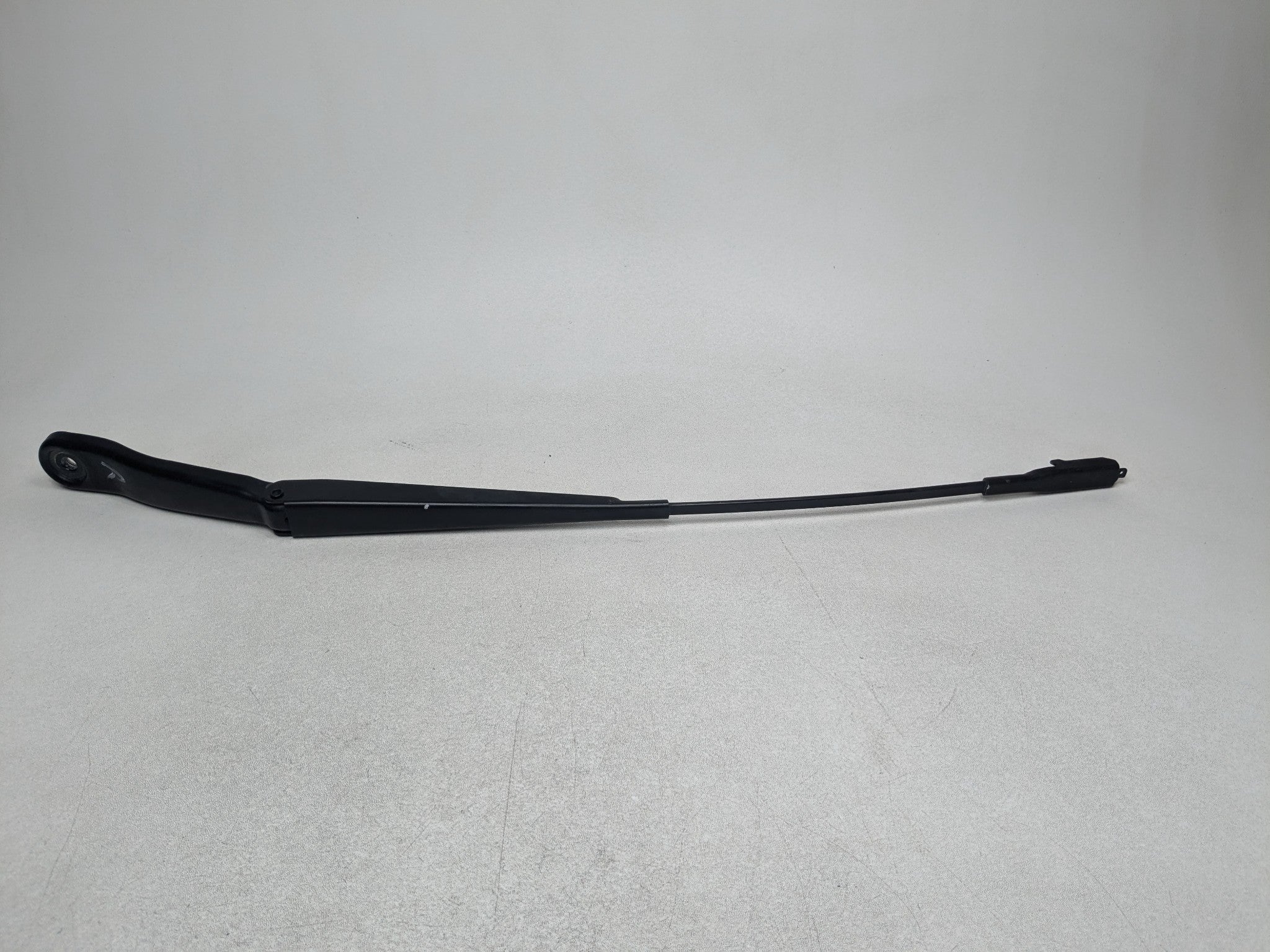 2008 - 2015 LAND ROVER LR2 OEM WINDSHIELD WIPER ARM PASSENGER RIGHT FRONT SIDE