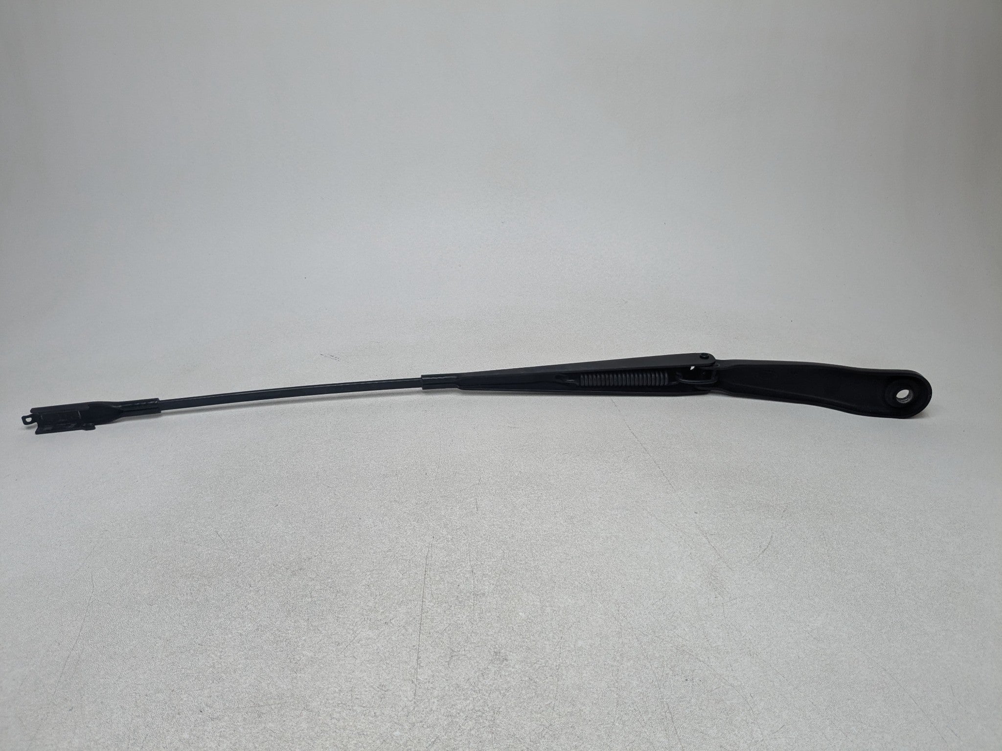 2008 - 2015 LAND ROVER LR2 OEM WINDSHIELD WIPER ARM PASSENGER RIGHT FRONT SIDE