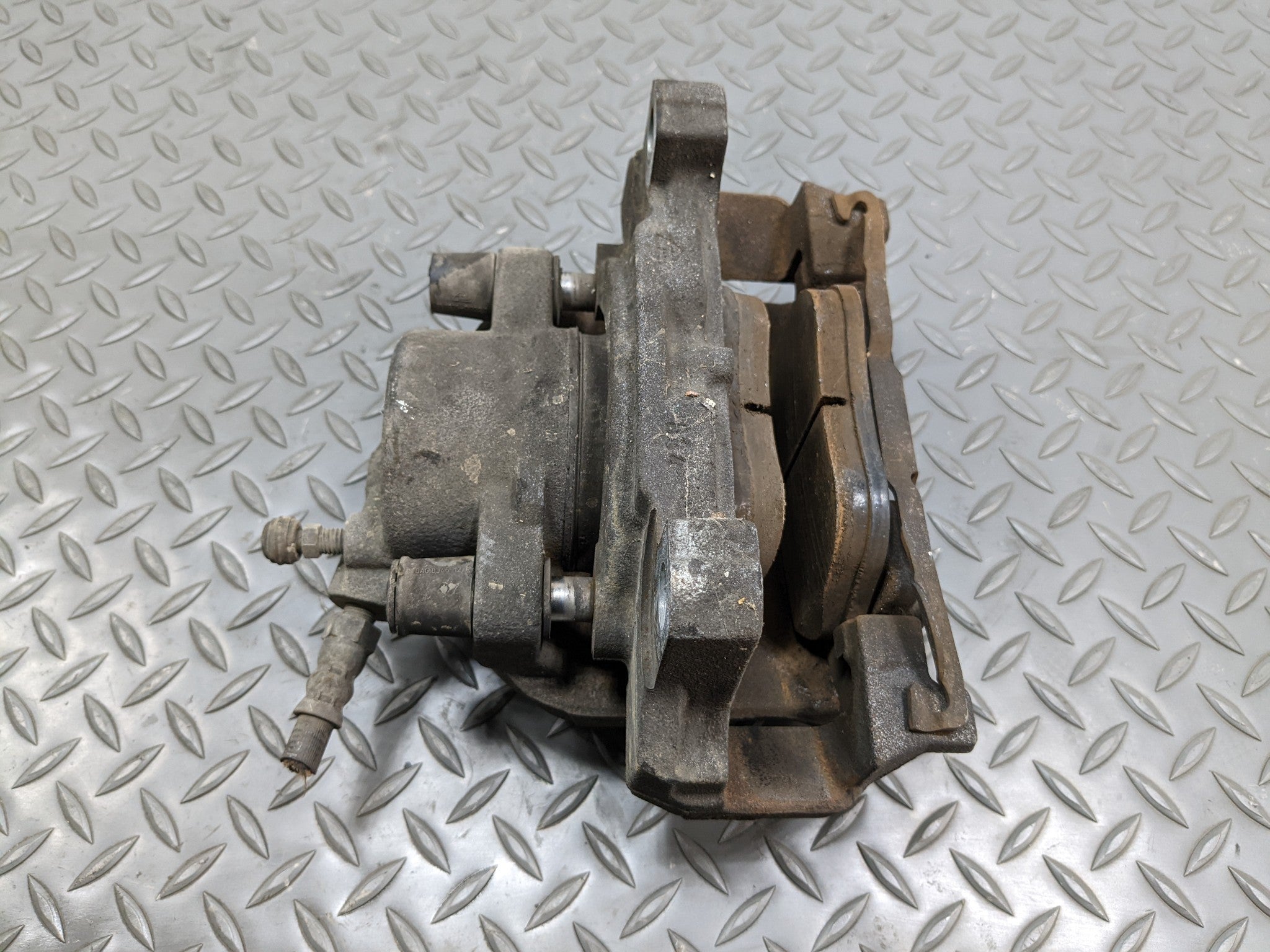 2008 - 2015 LAND ROVER LR2 OEM BRAKE CALIPER ASSEMBLY FRONT LEFT DRIVER SIDE